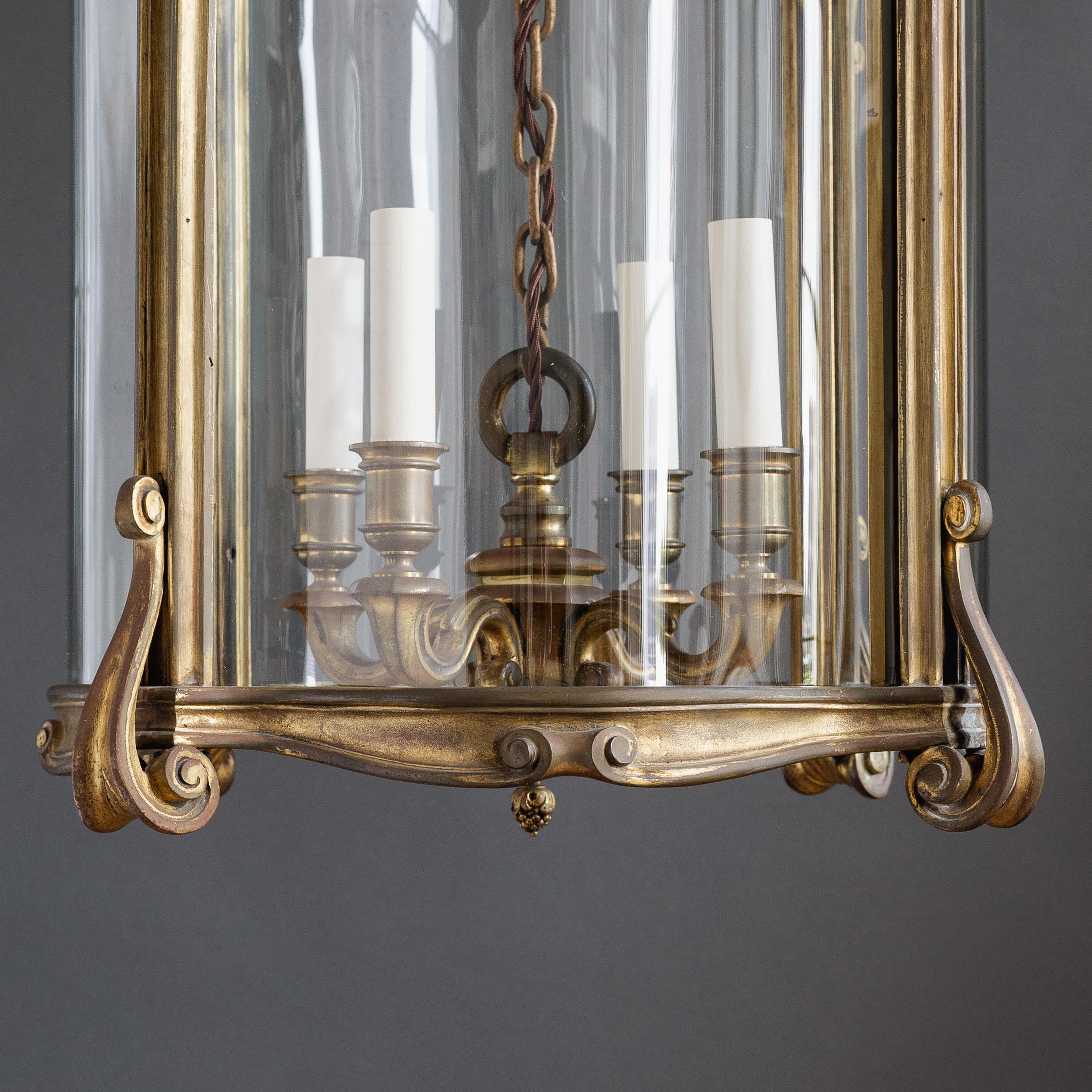 Farol de pasillo francés de estilo Luis XV Bronce en venta