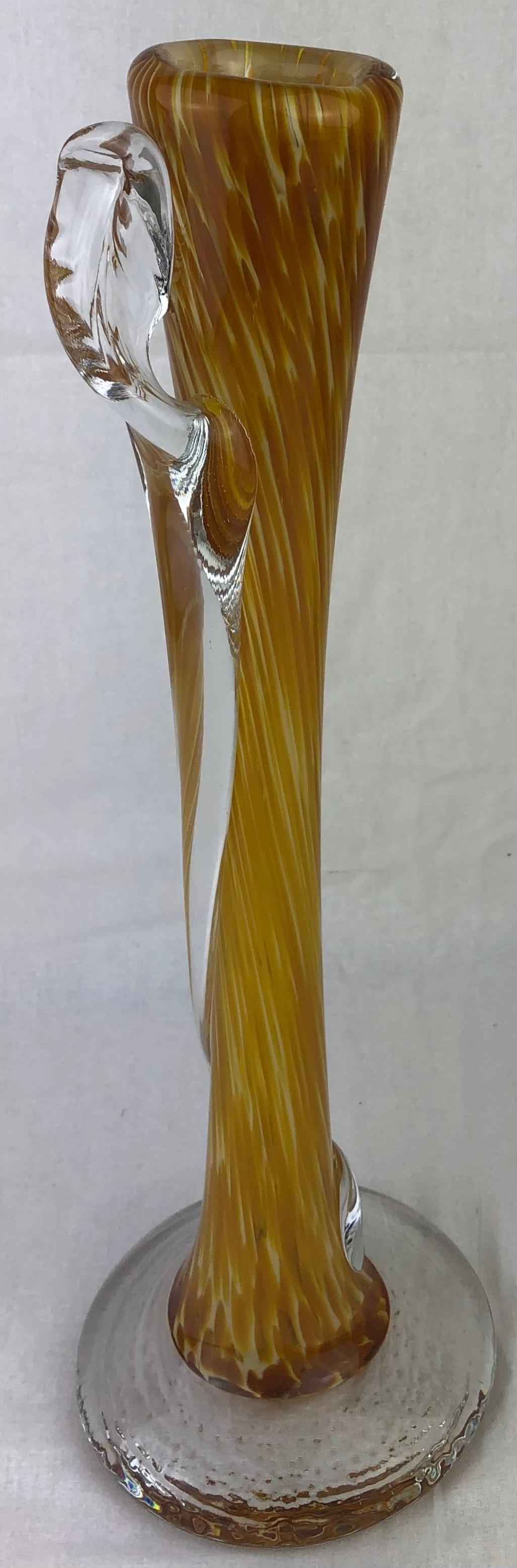Fait main Vase à pied en verre d'art soufflé à la bouche, style Murano en vente