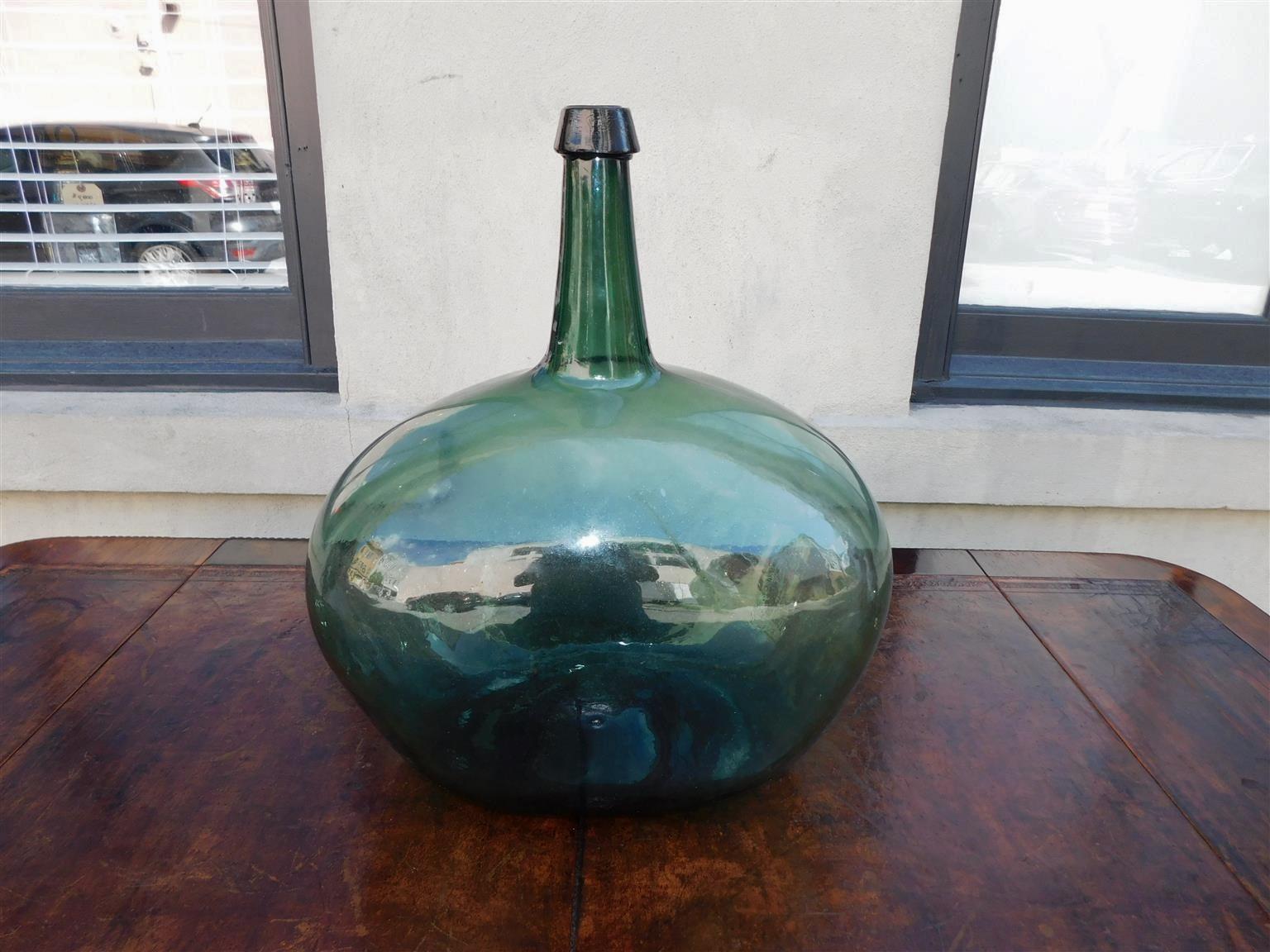 Tres Jarras Decorativas de Vidrio Soplado a Mano, Circa 1850 en venta 7