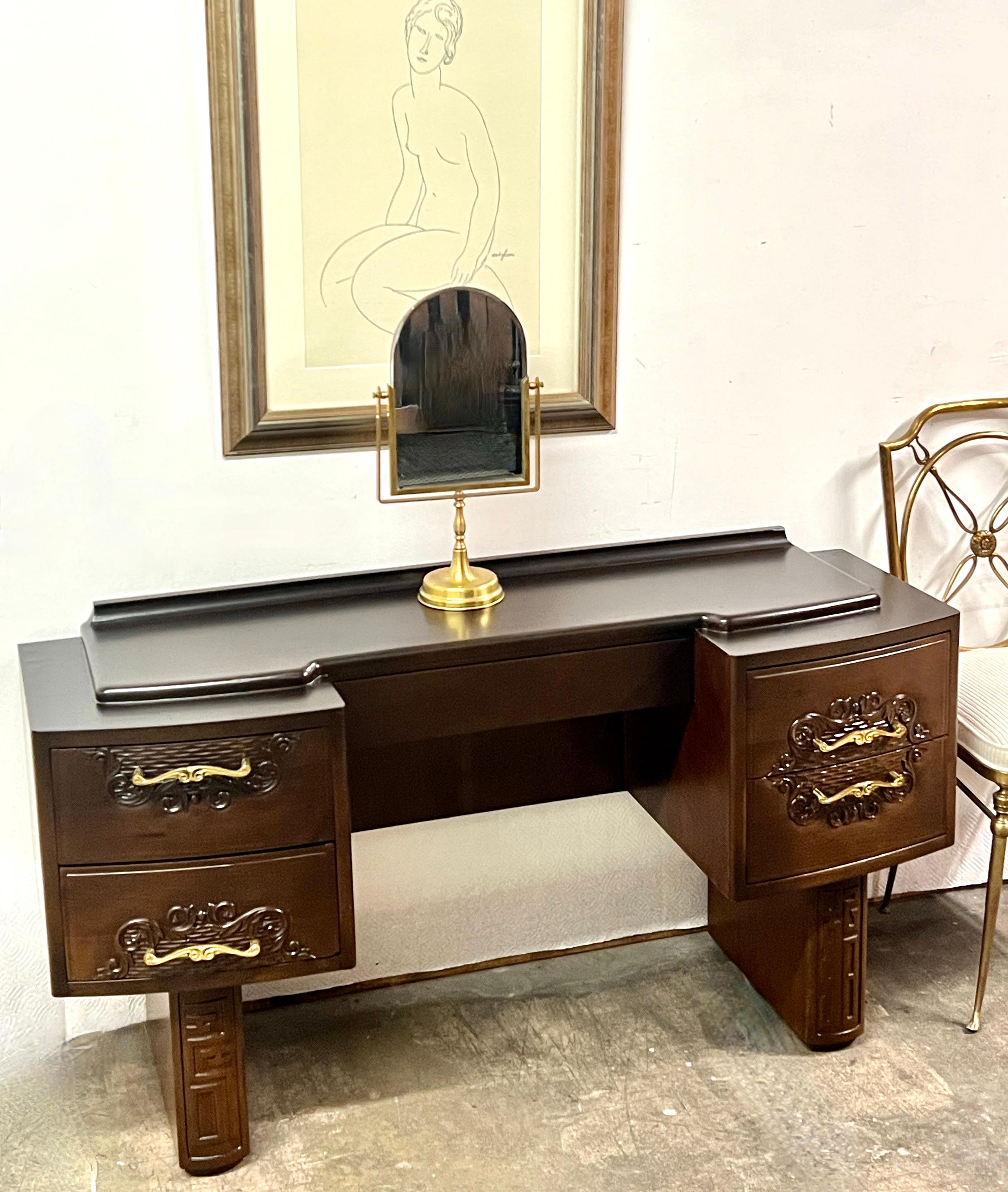 French Hand Carved Art Deco Vanity in the Style of Charles Dudouyt 1939-1949 For Sale 6