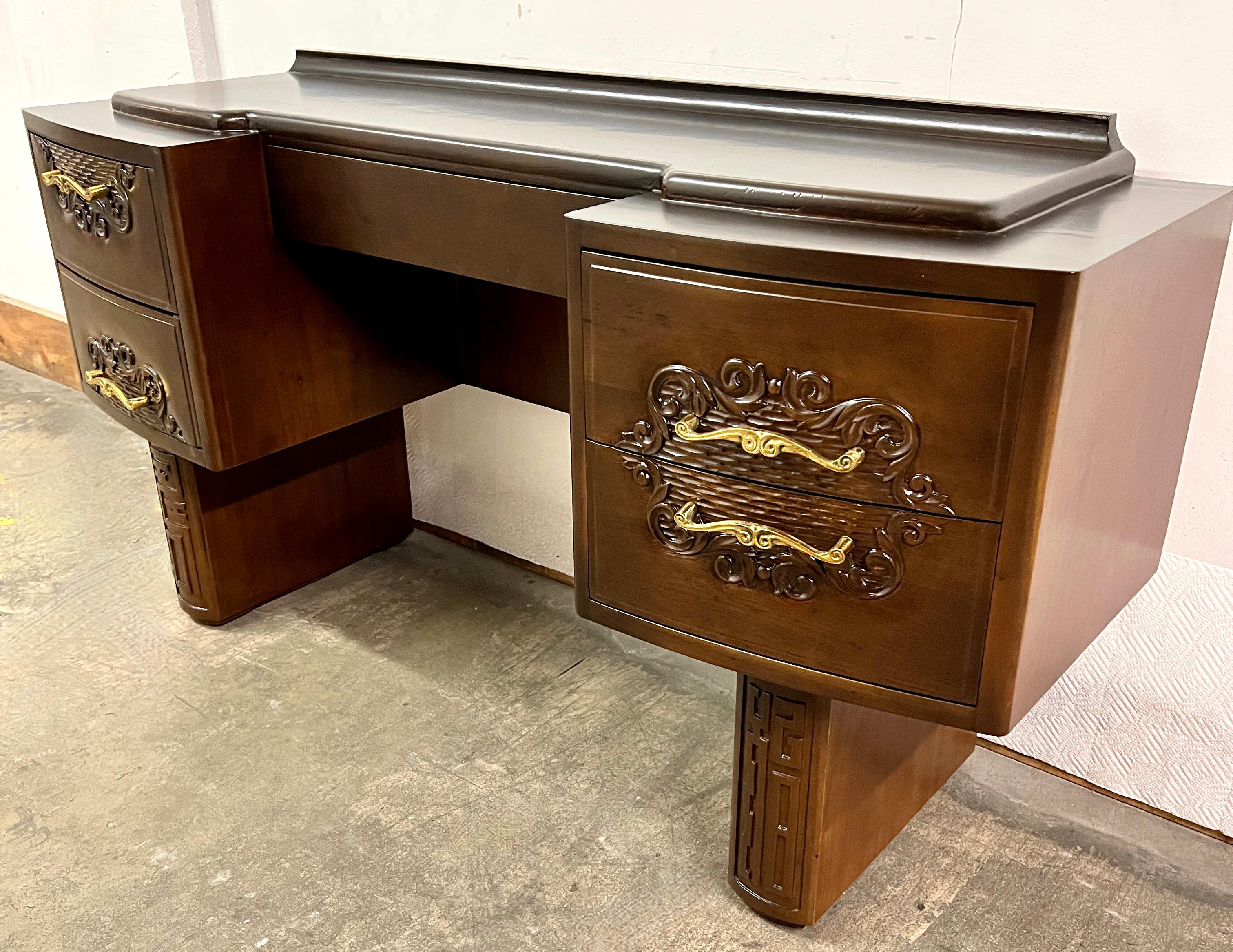 French Hand Carved Art Deco Vanity in the Style of Charles Dudouyt 1939-1949 For Sale 3