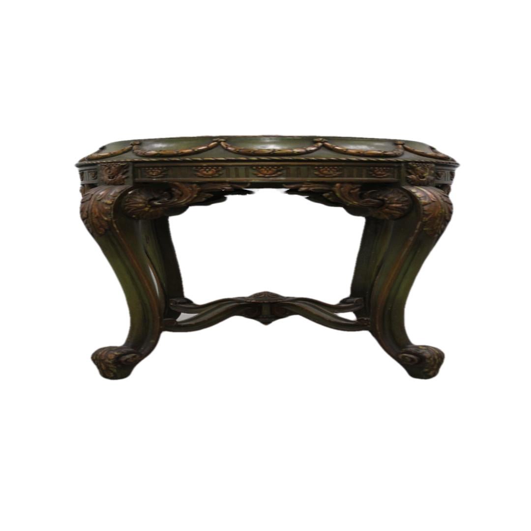 French Hand Carved & Painted Side Table w/ Marble Top For Sale 4