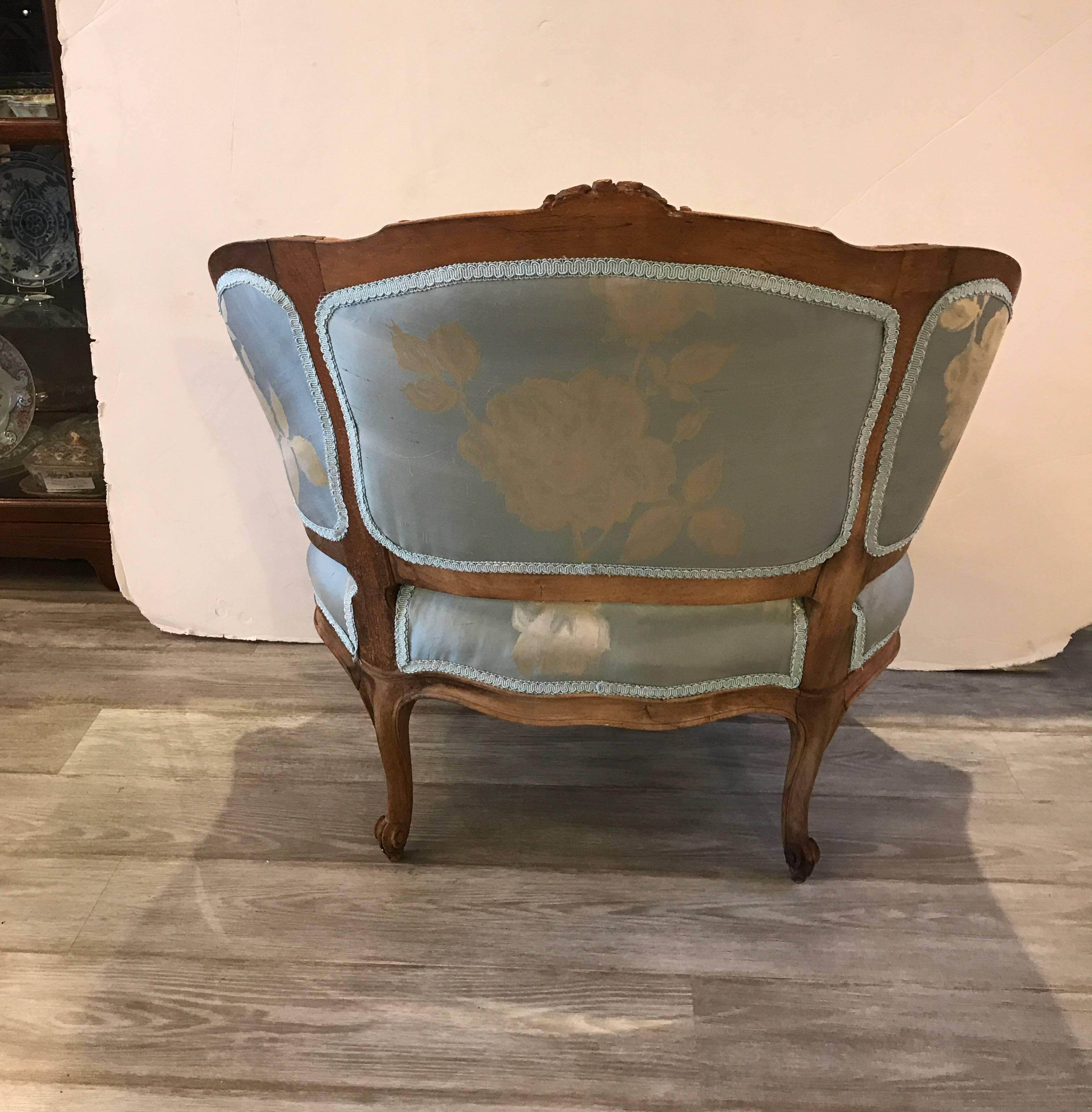 French Hand Carved Walnut Chair with Silk Upholstrey In Excellent Condition In Lambertville, NJ