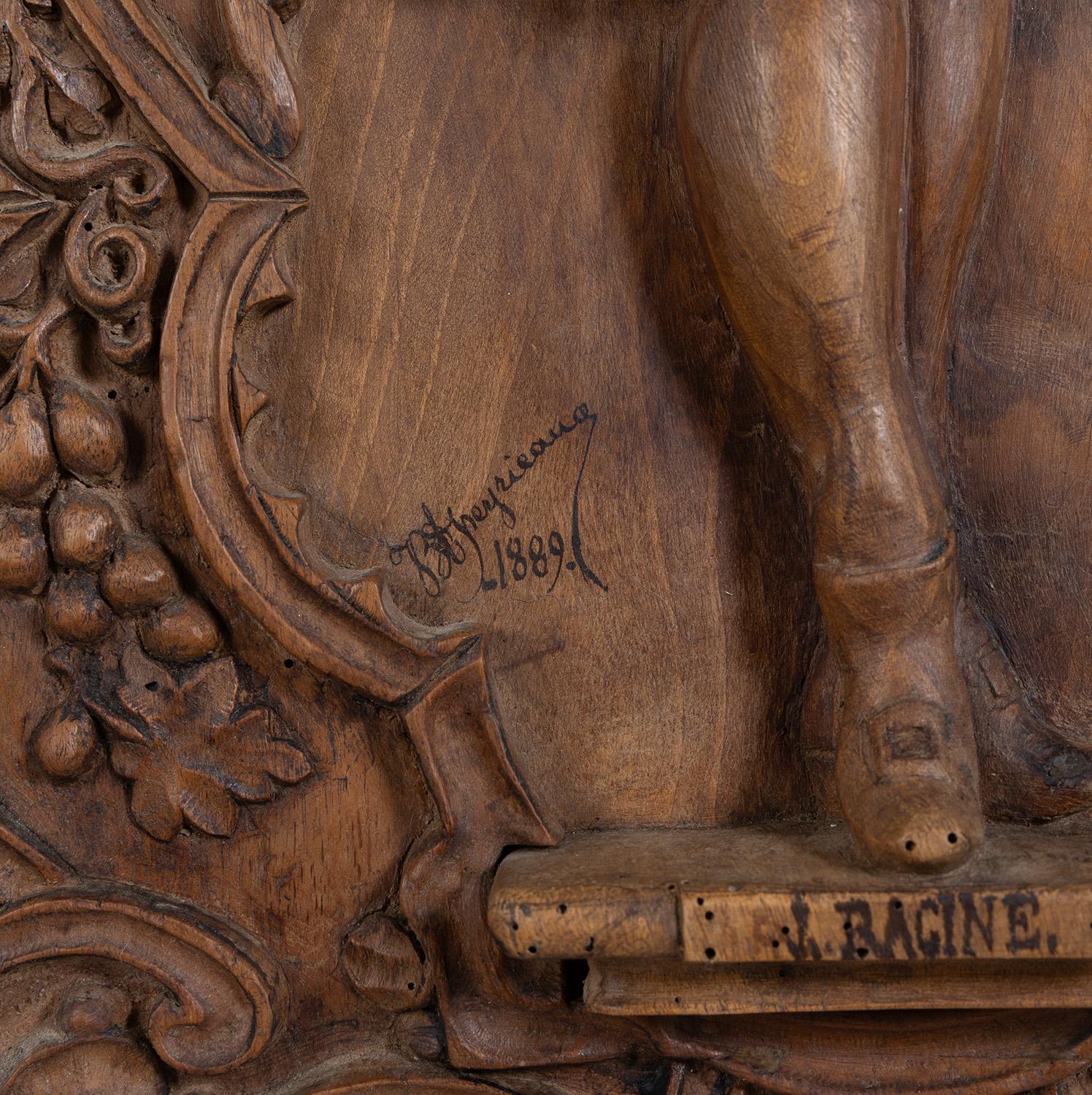 Französisch Hand geschnitzt Nussbaum Panel - Dramatiker Jean Racine (1639-1699) von 1889 im Zustand „Gut“ im Angebot in TEYJAT, FR