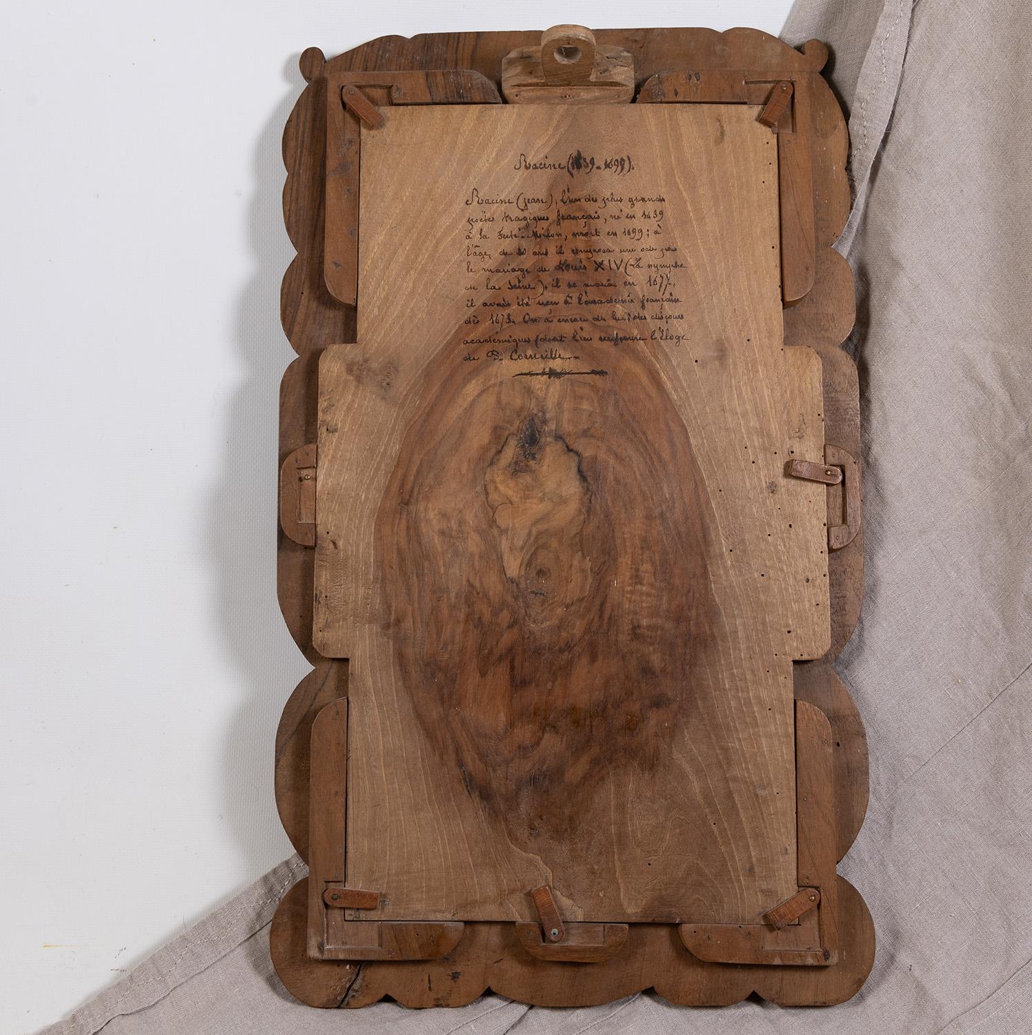 Französisch Hand geschnitzt Nussbaum Panel - Dramatiker Jean Racine (1639-1699) von 1889 im Angebot 2