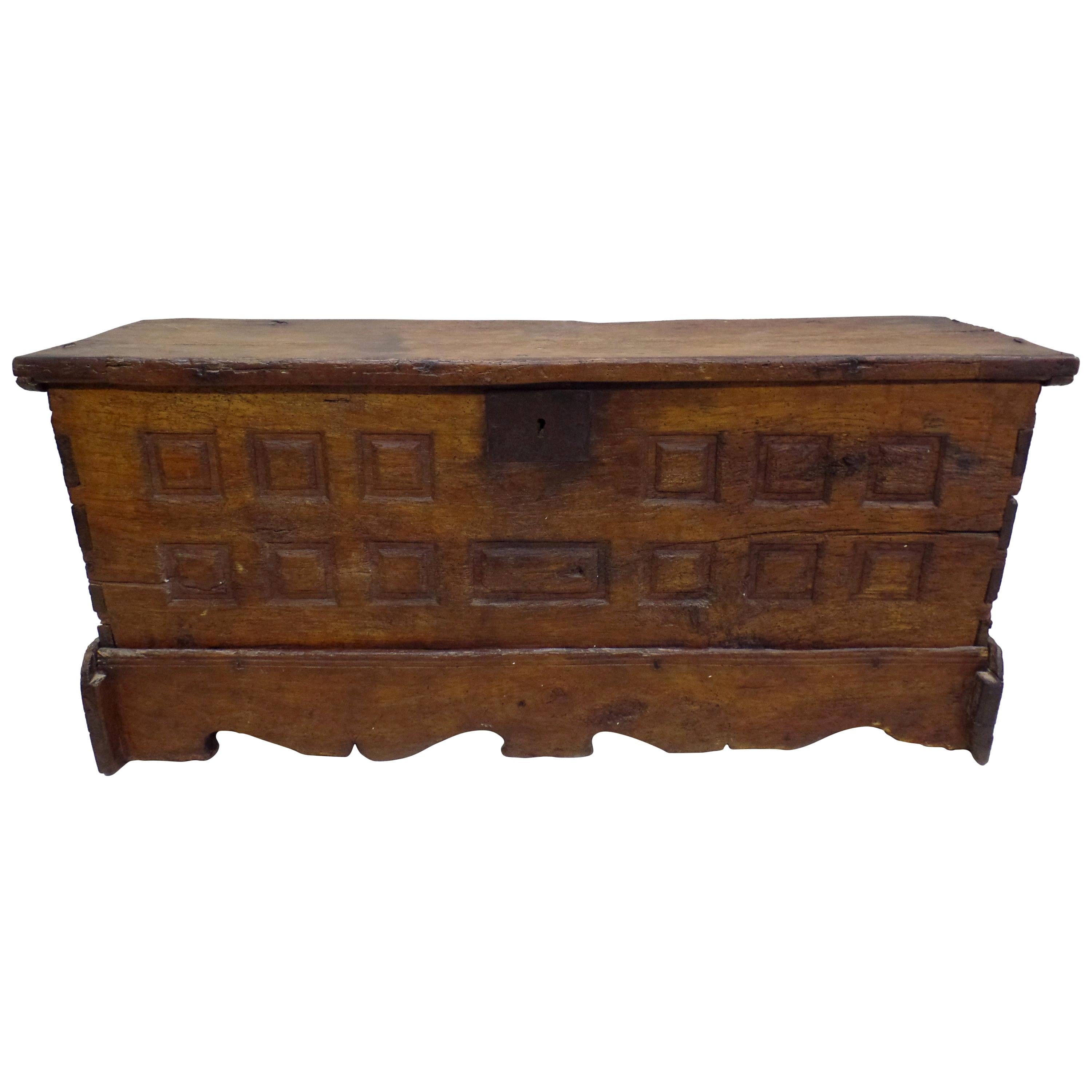 Antique and Vintage Blanket Chests 874 For Sale at 1stdibs Page 2