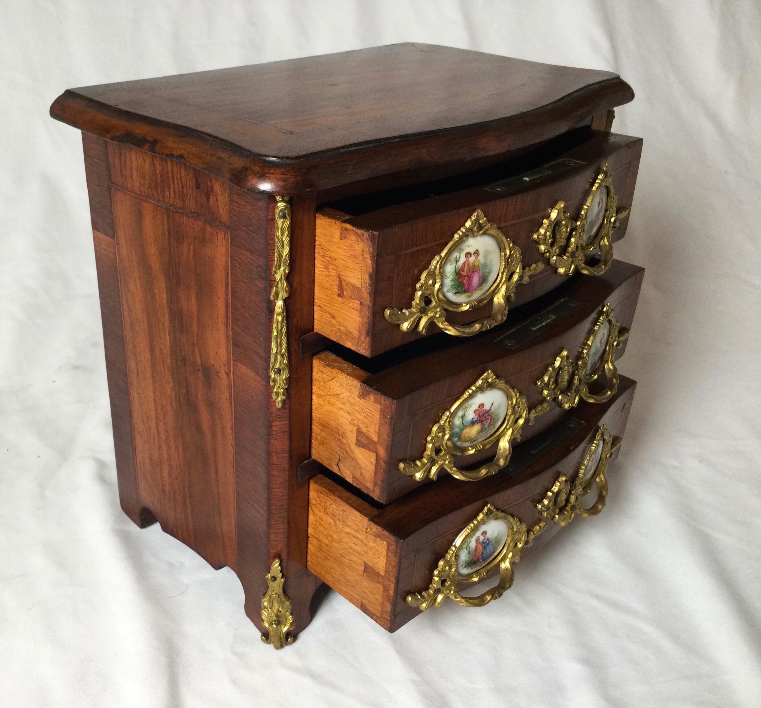 French Hand Crafted Wooden Miniature Jewelry Chest For Sale 5