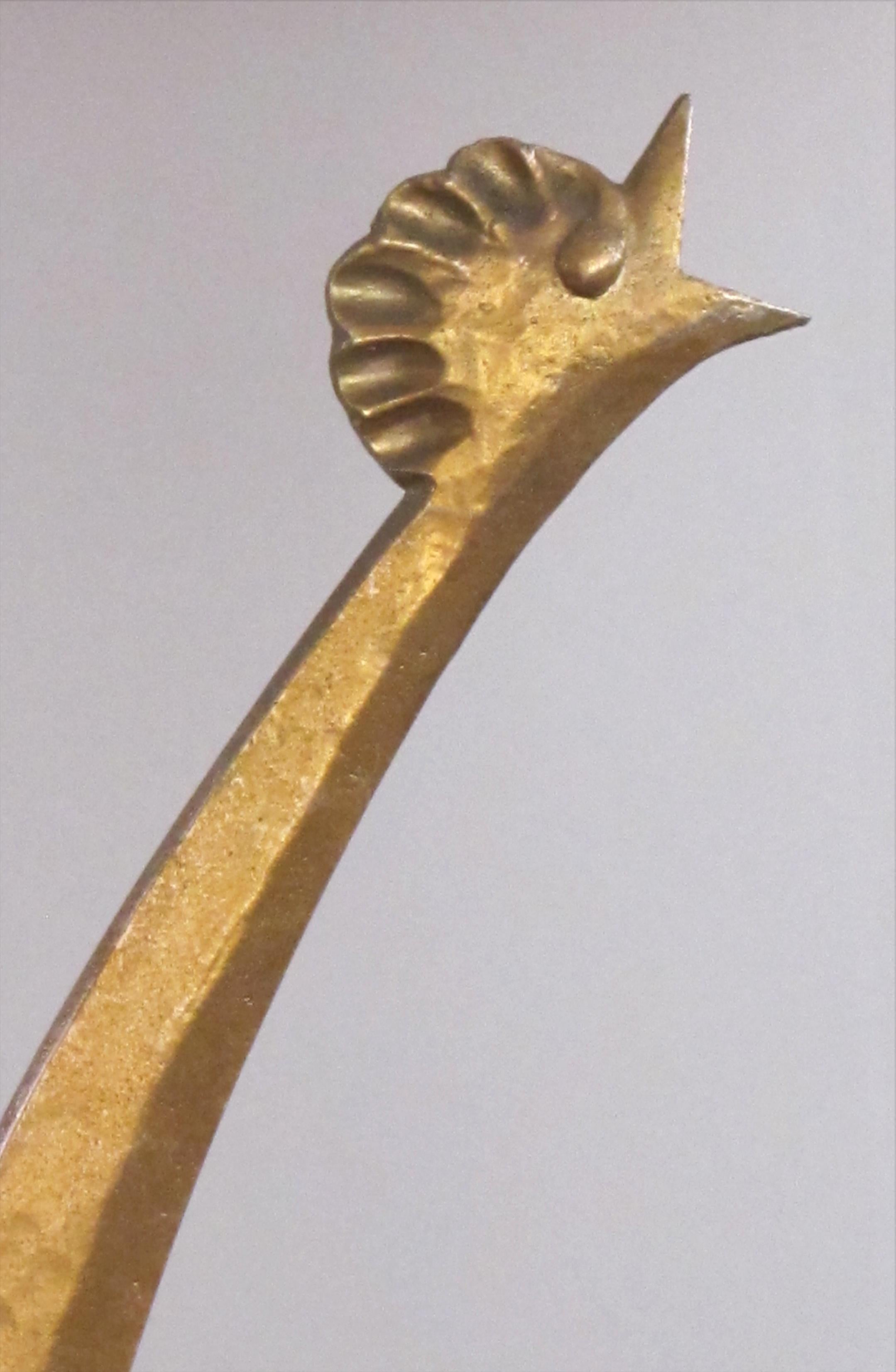 Französische handgehämmerte „Rooster“-Lampe aus vergoldeter Bronze und Chrom von Maison Charles im Zustand „Hervorragend“ im Angebot in San Francisco, CA