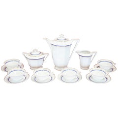 Service à thé ou café en porcelaine de Limoges peint à la main et doré 15 pièces