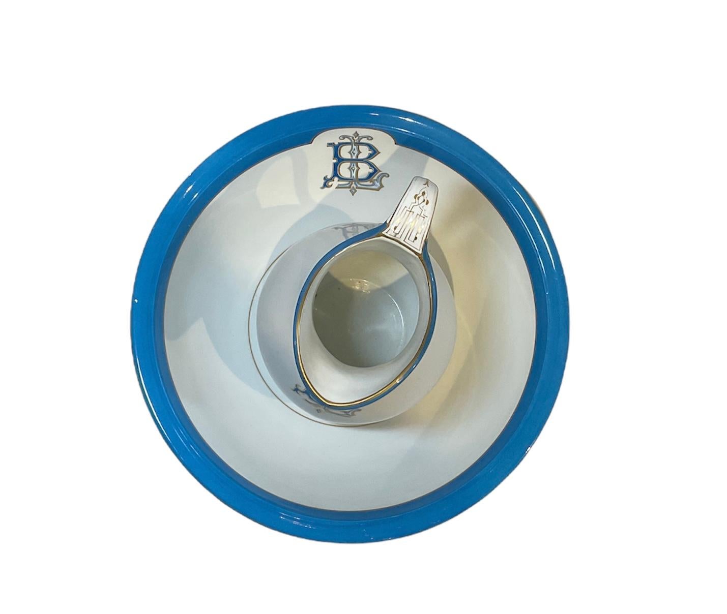 Set di lavabo e brocca grandi in faience francese dipinto a mano in vendita 8
