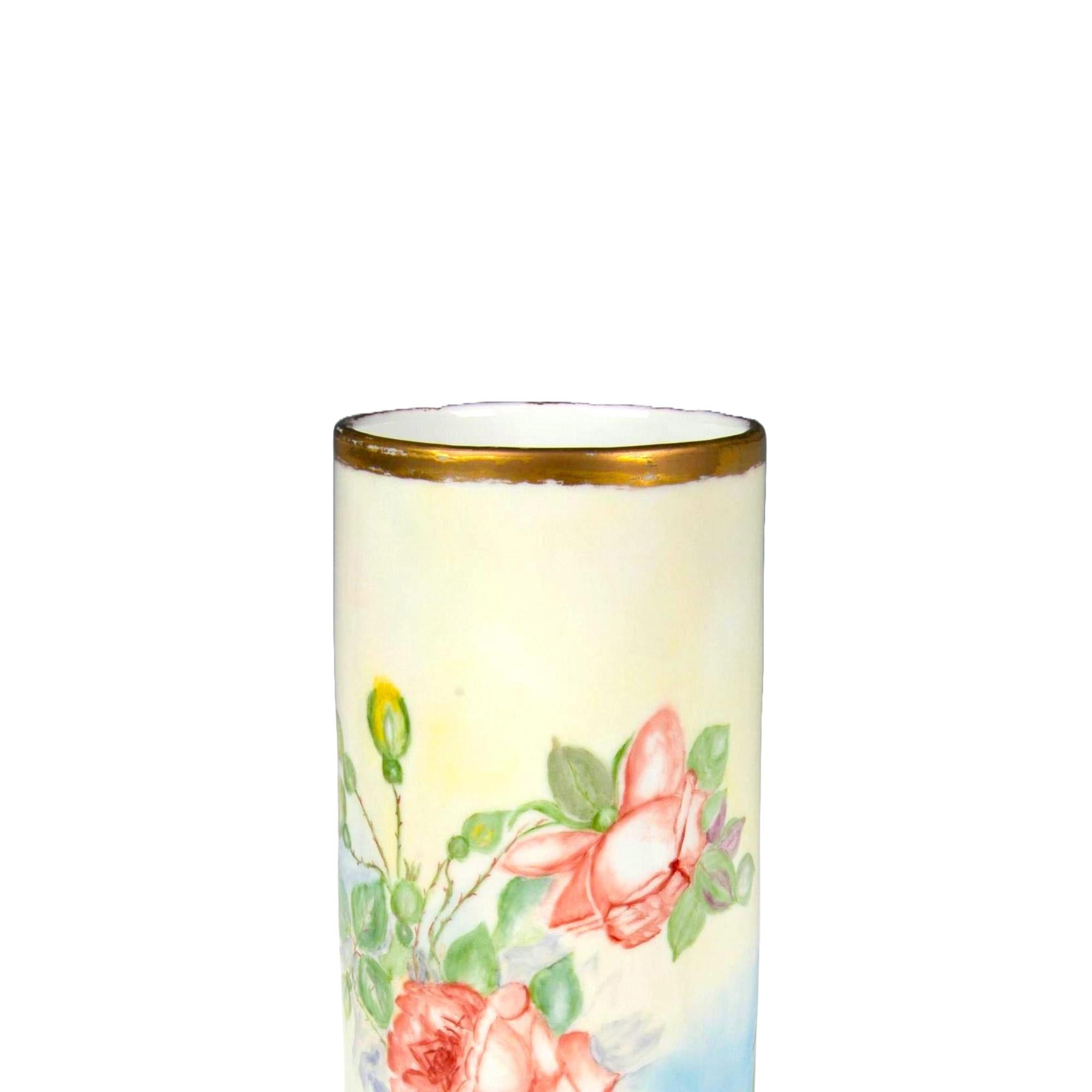 French Hand Painted / Gilt Decorated Floral Details Decorative Vase In Good Condition For Sale In Tarry Town, NY