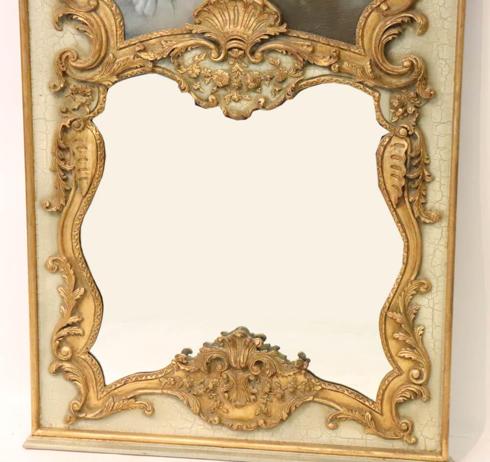 Sculpté à la main Miroir Trumeau français peint à la main et décoré de dorures en vente