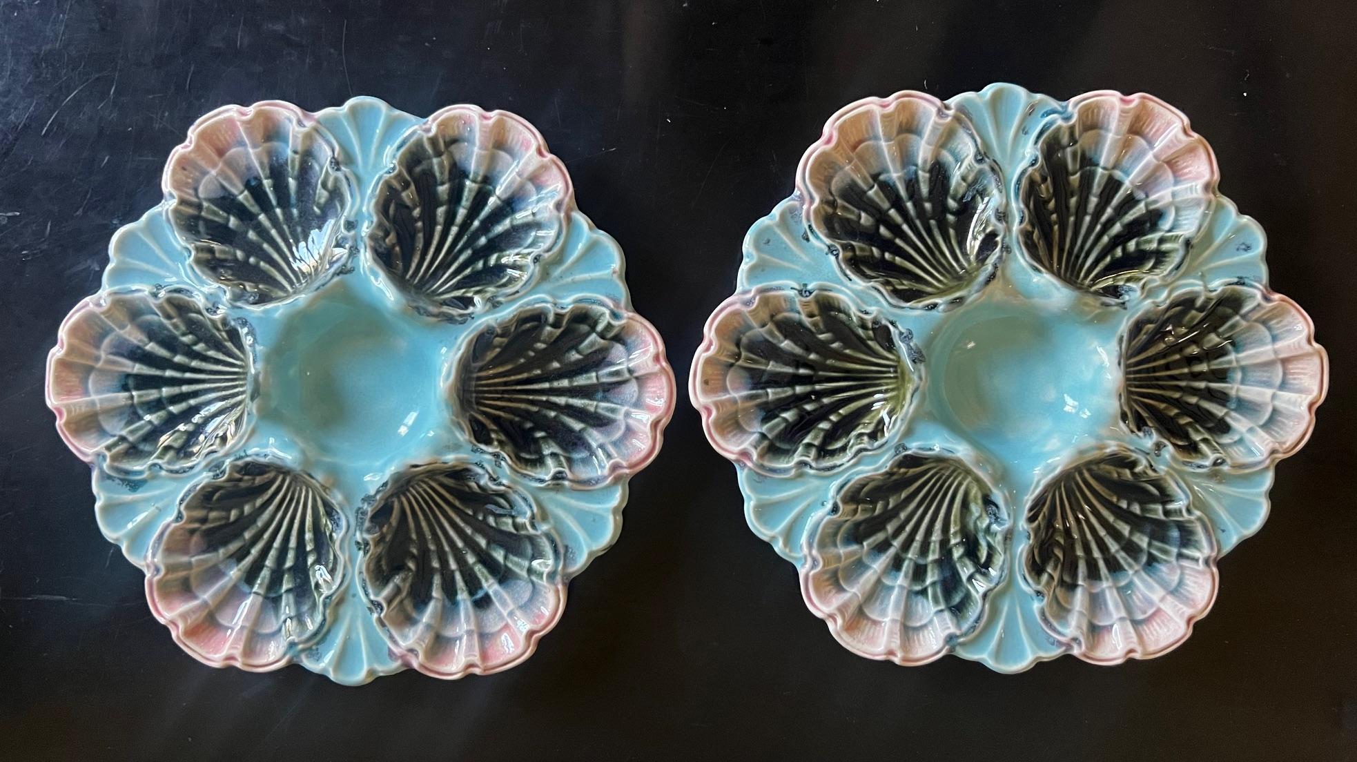 French Hand Painted Majolica Five-Lille 6 Well Oyster Plate, c. 1890's In Good Condition In Ross, CA