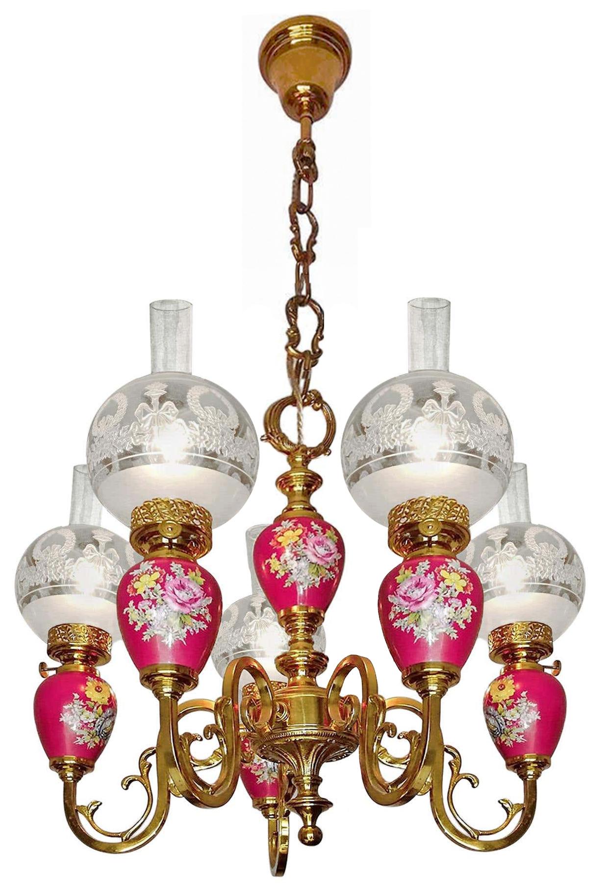 Gorgeous French Limoges style fuchsia pink hand painted porcelain with exquisite floral arrangements, solid gilt brass and etched glass 5-light oil lamp chandelier.
A pair available.

Dimensions:
Height: 31.5 in. (80 cm)
Diameter: 22.05 in. (56