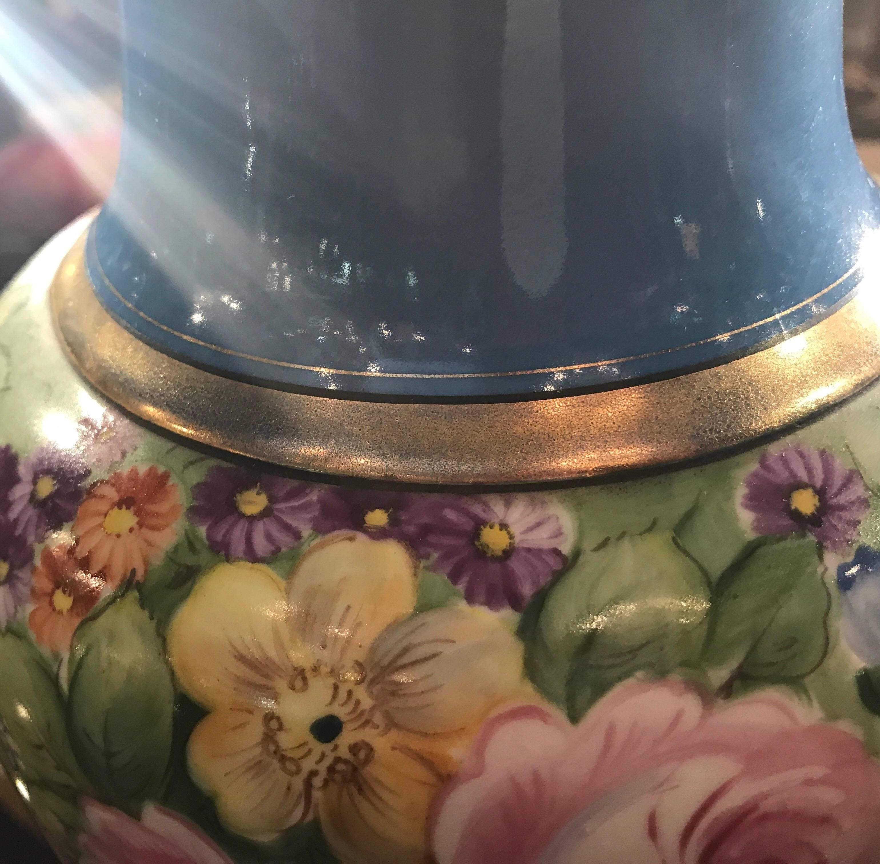 French Hand-Painted Porcelain Lamp In Excellent Condition In Lambertville, NJ