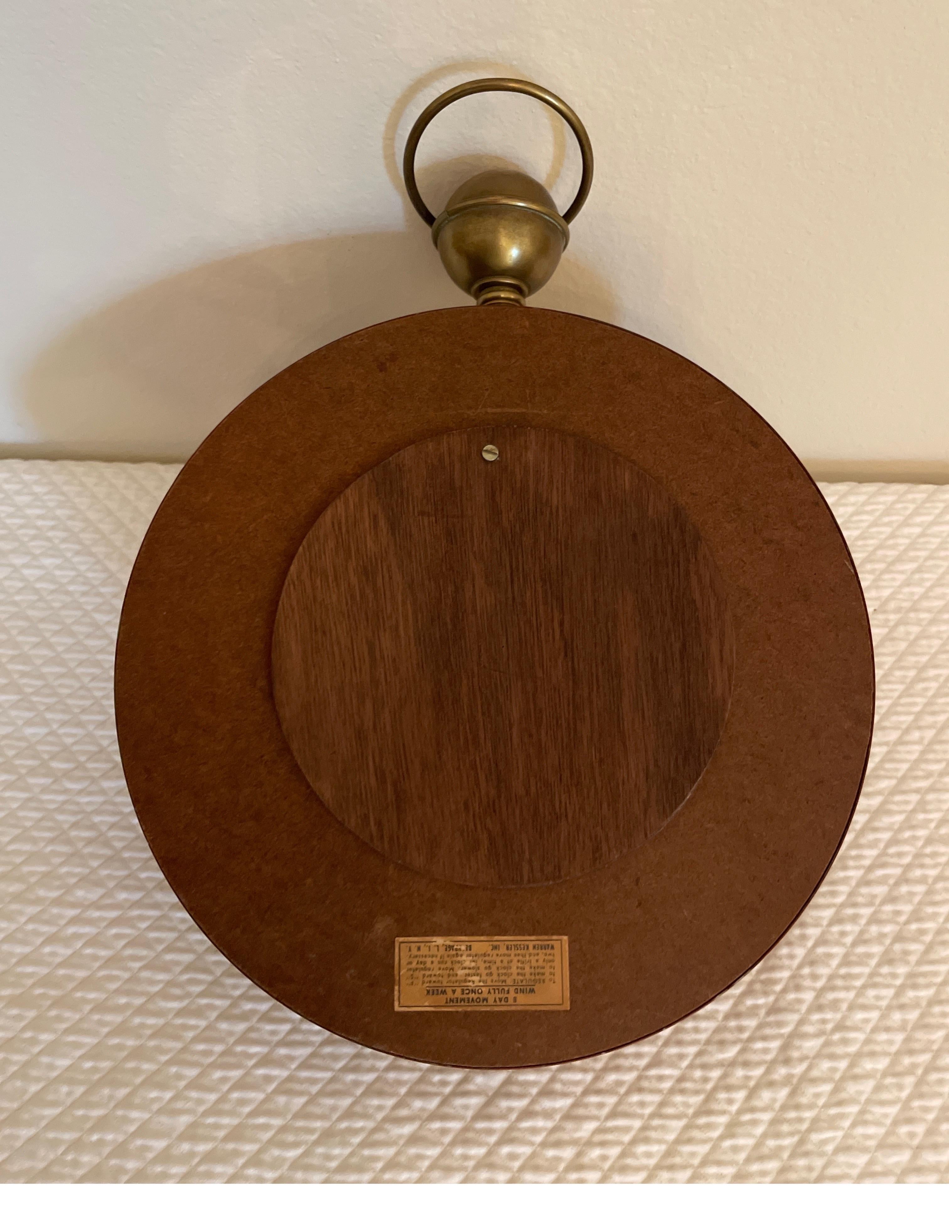 Orologio da parete francese in tole dipinto a mano in vendita 4