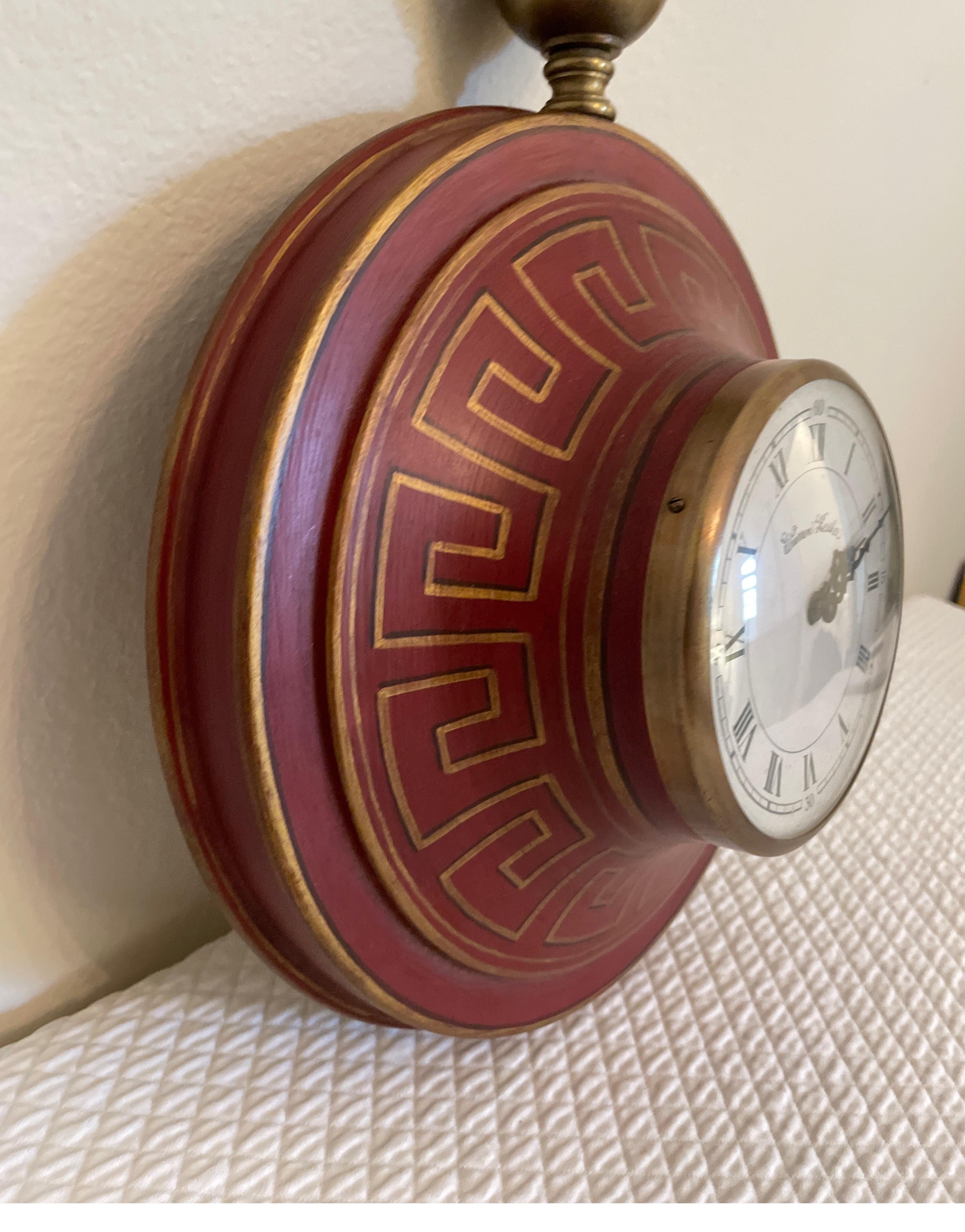 Orologio da parete francese in tole dipinto a mano in vendita 1