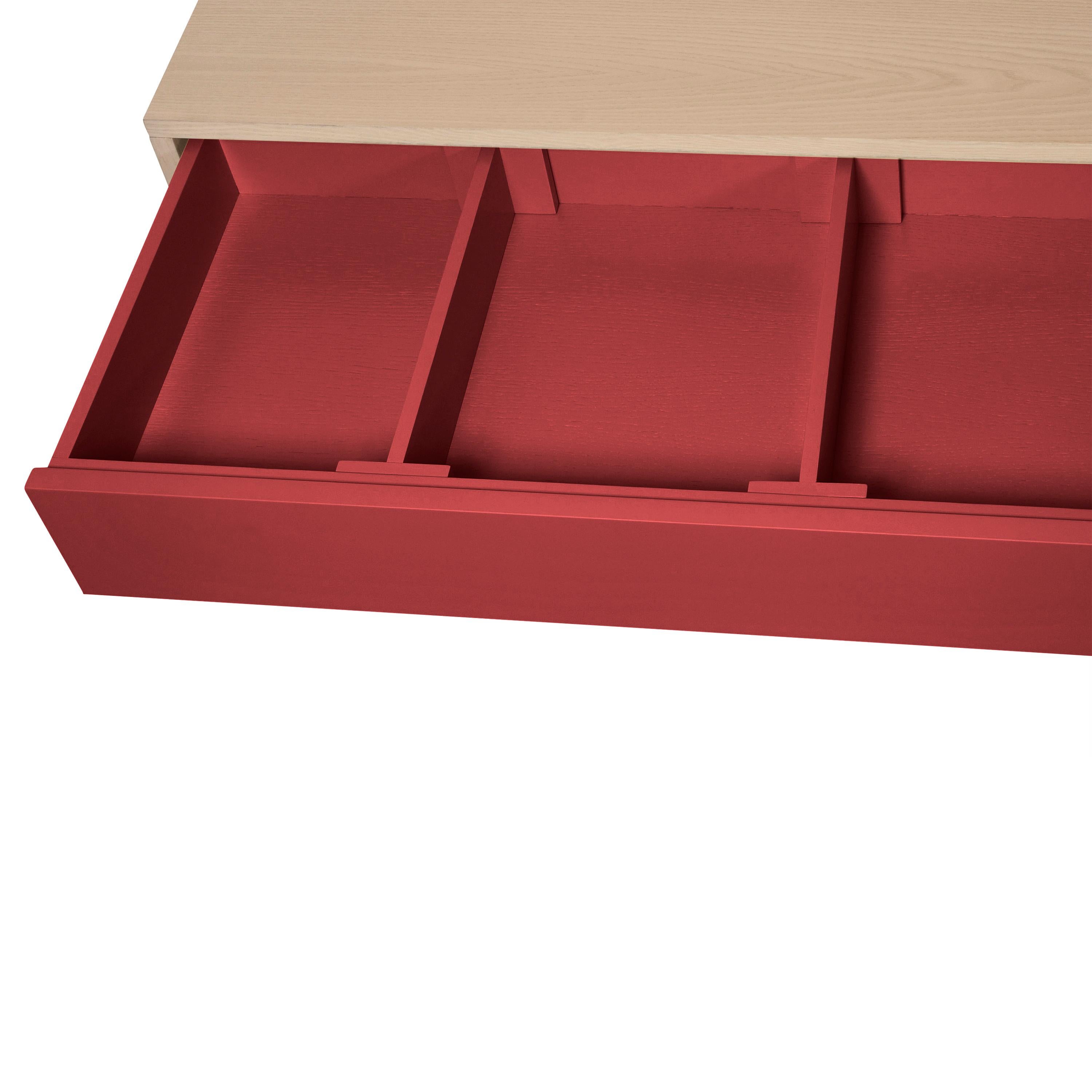 Aparador francés artesanal de madera roja de 1 puerta y 3 cajones de E. Gizard, París en venta 2