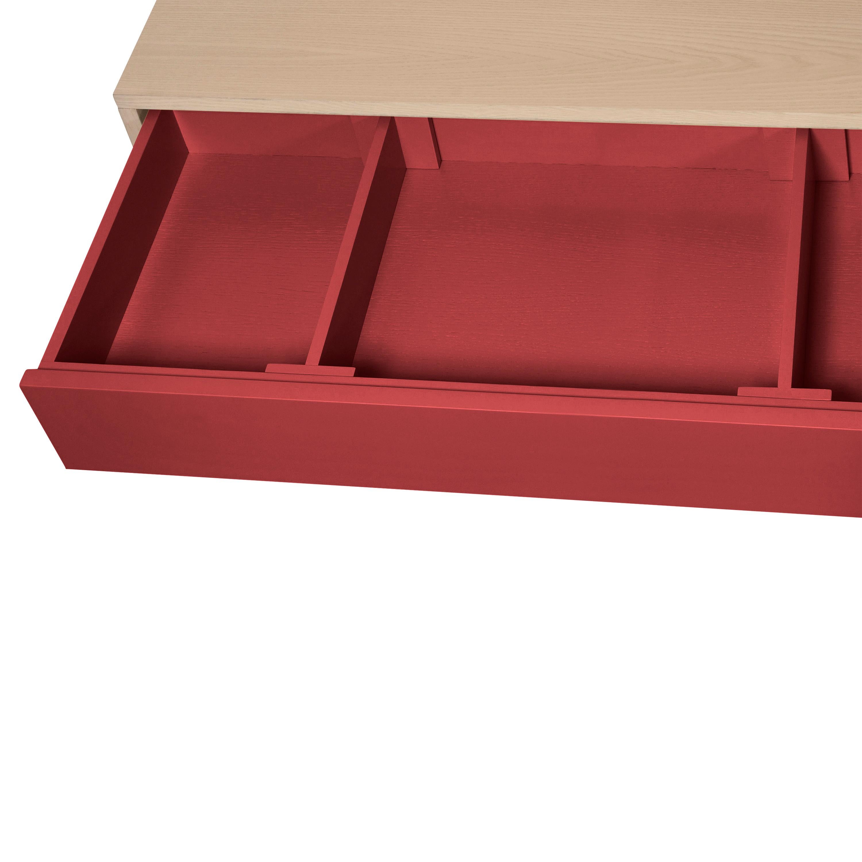 Aparador francés artesanal de madera roja de 1 puerta y 3 cajones de E. Gizard, París en venta 1