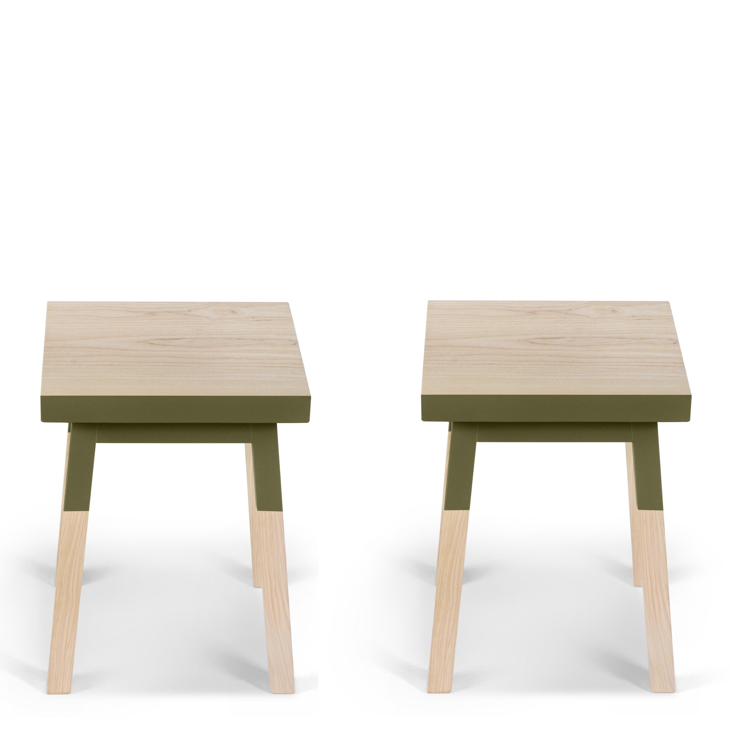 French handcrafted square stools in solid wood by Eric Gizard Paris, pack of 2 For Sale 3