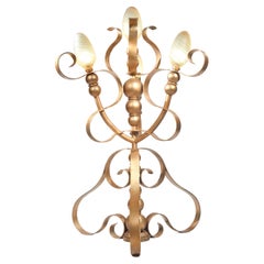 Candelabro francés artesanal de hierro forjado y vidrio soplado