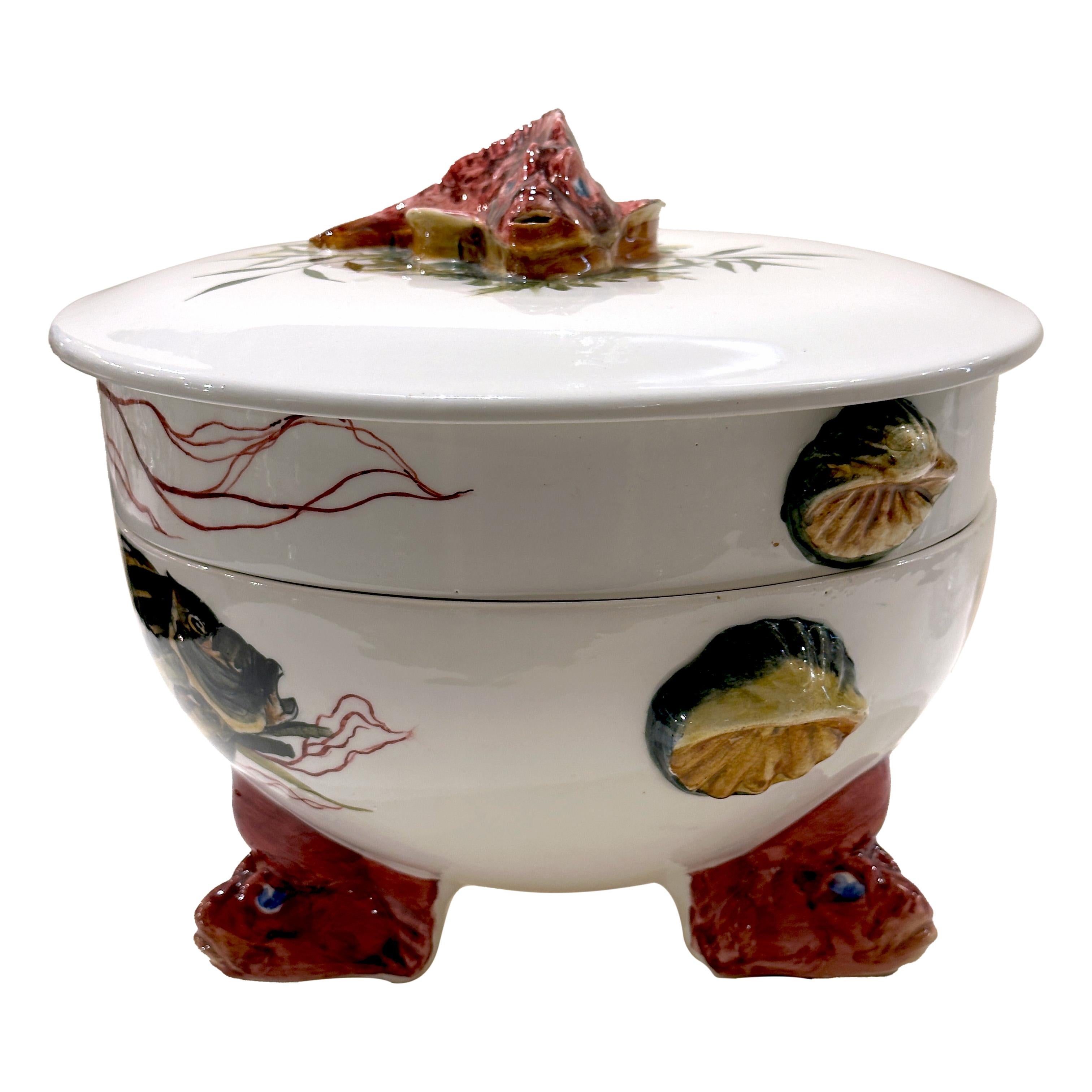Peint à la main Ensemble bouillabaisse peint à la main par Proceram, Aubagne, vers 1960 en vente