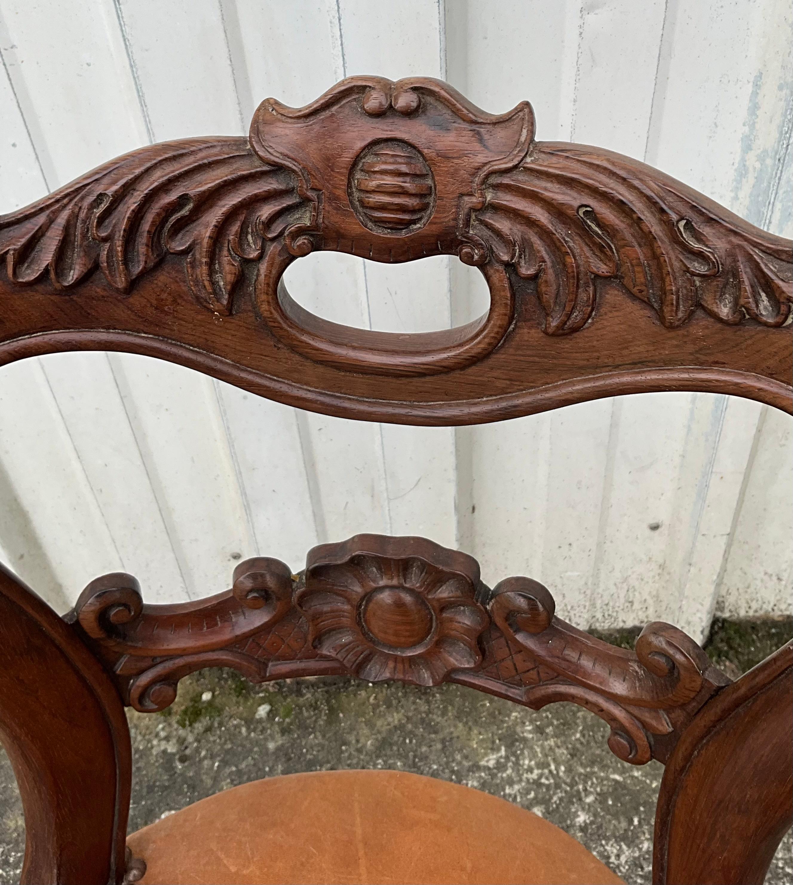 Louis-Philippe Chaise de harpiste en noyer, milieu du 19e siècle en vente