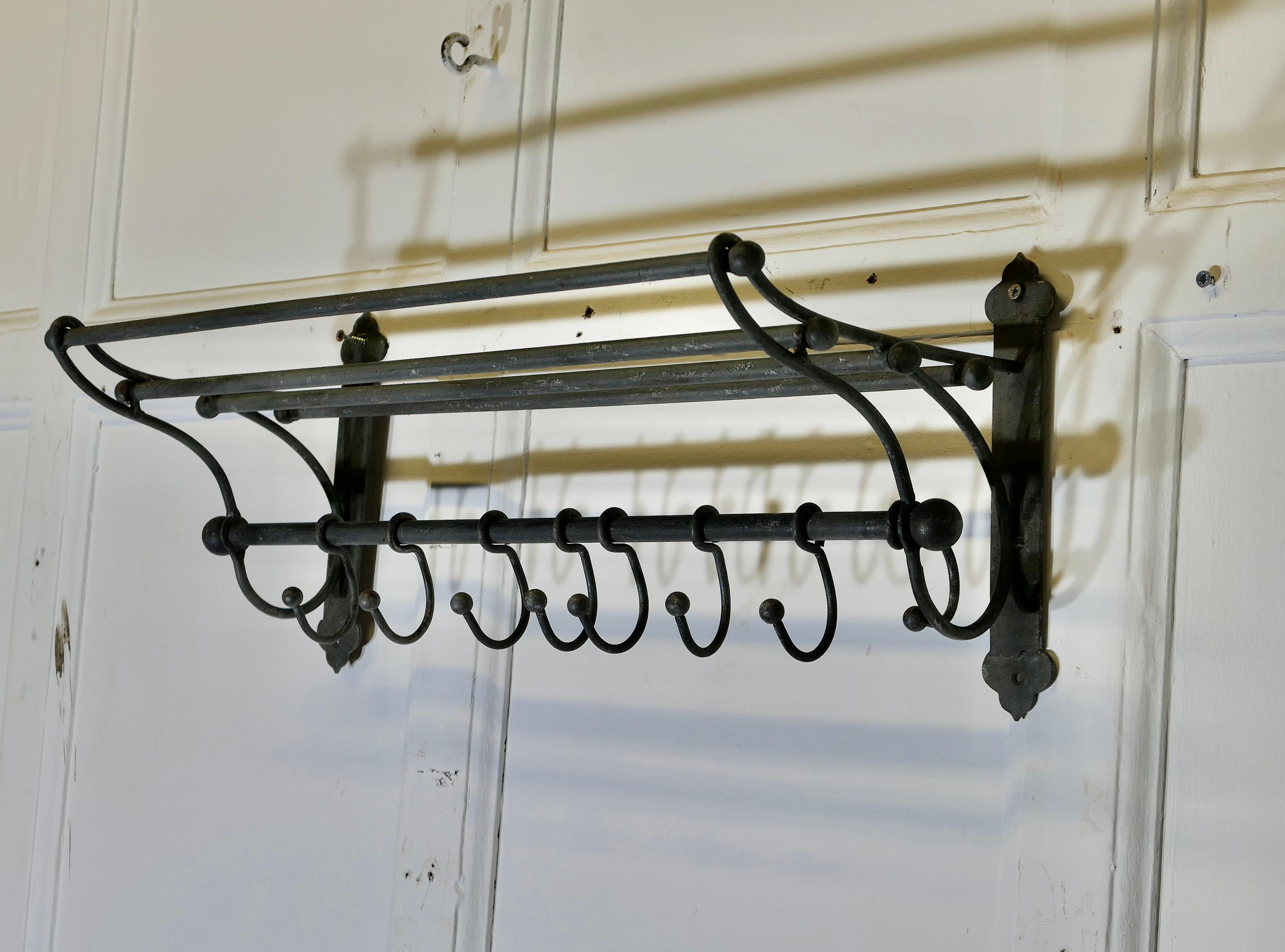 French Hat and Coat Rack In Good Condition In Godshill, Isle of Wight