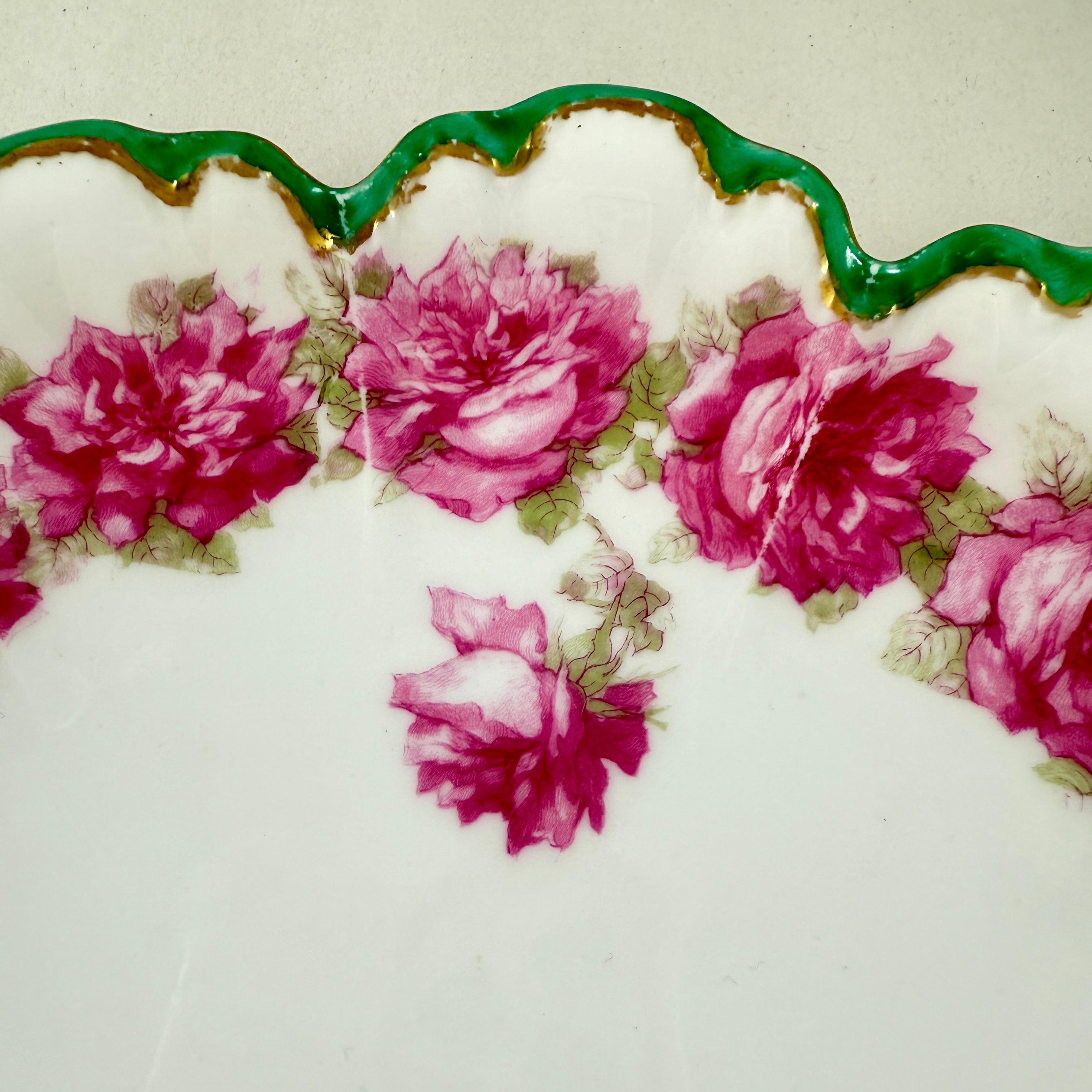 French Haviland Limoges Petal Shaped Rose Bowl In Distressed Condition For Sale In Philadelphia, PA