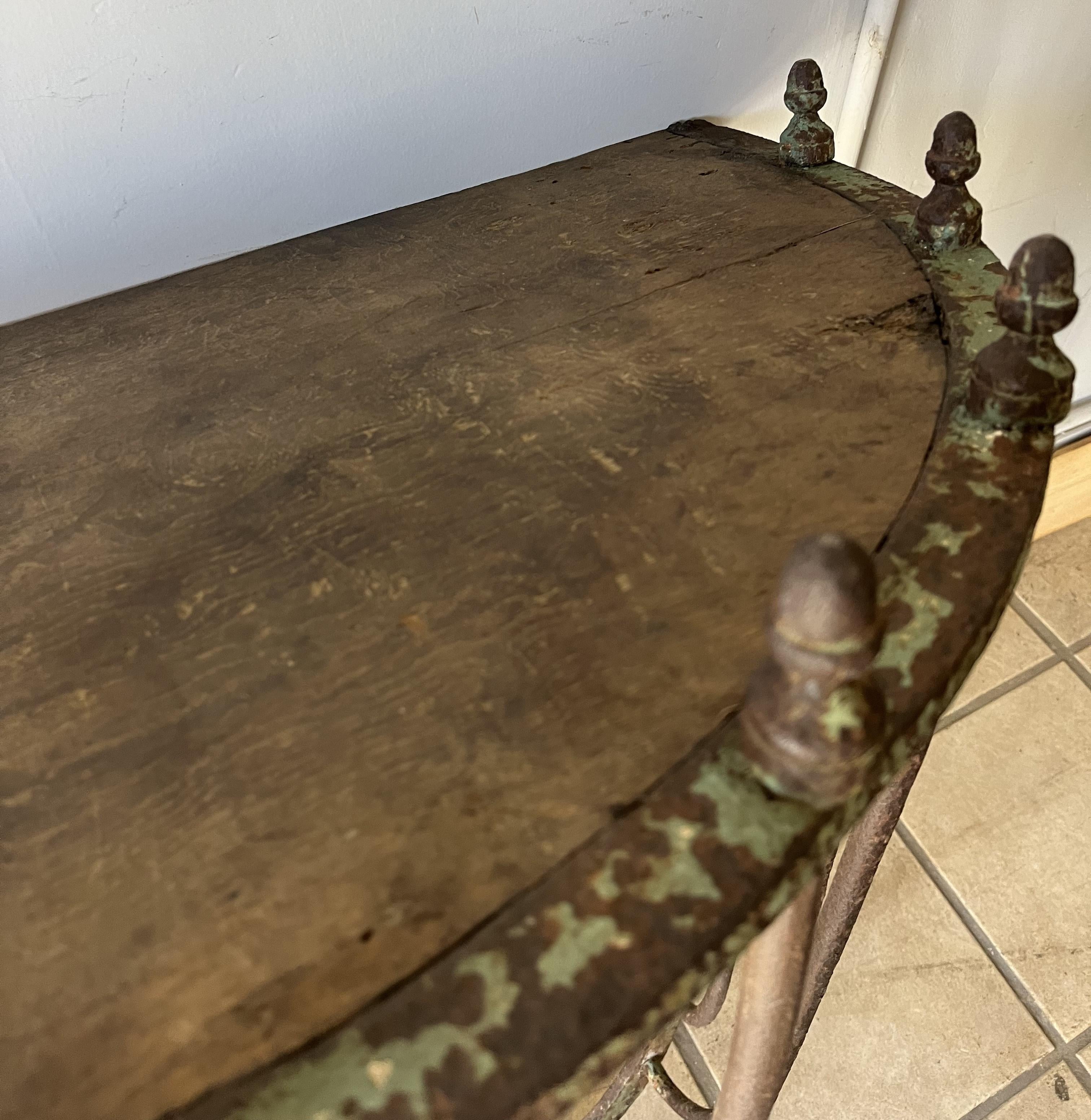 Mangeoire à foin française Console Demi Lune en vente 8