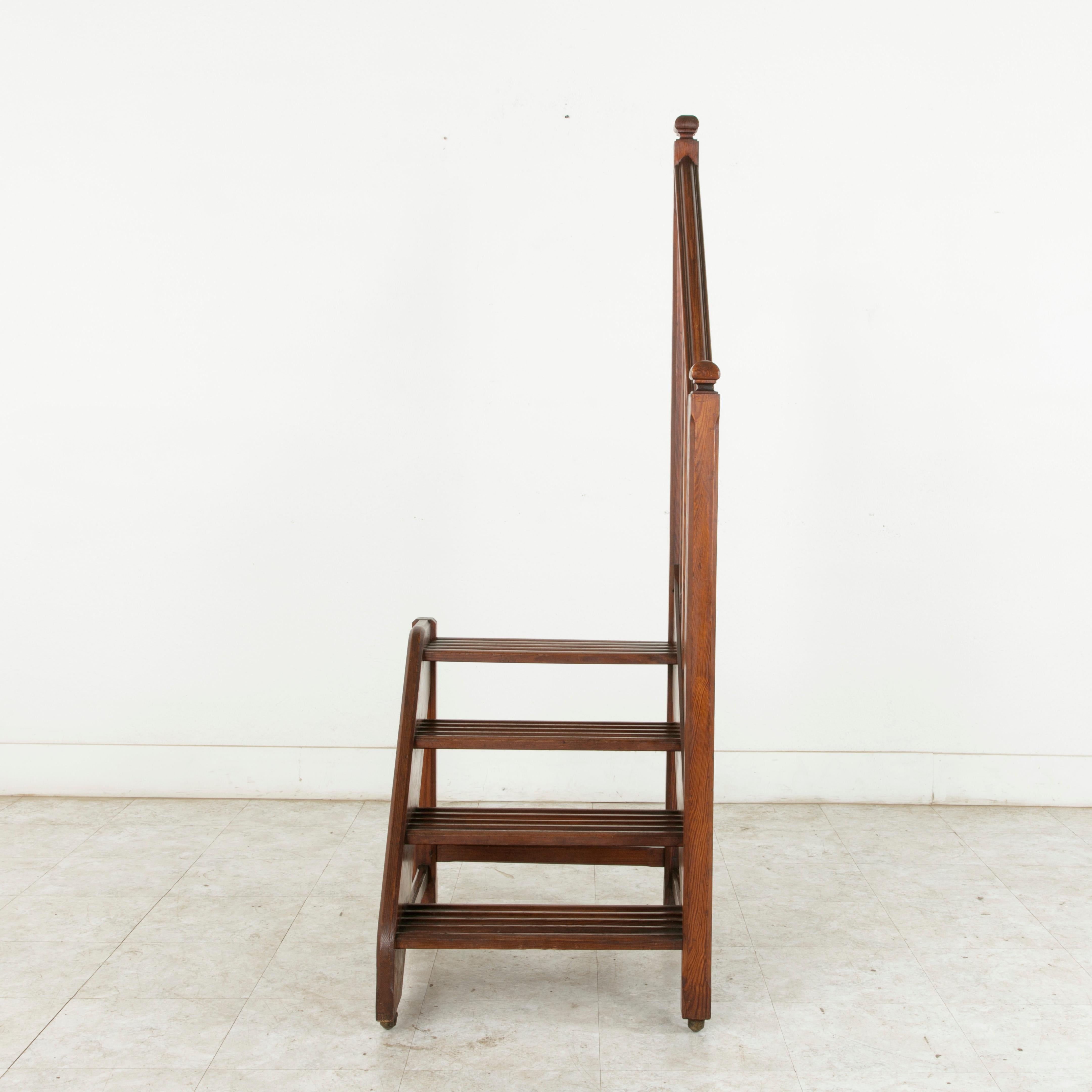 French Heart Pine Library Steps or Ladder on Castors with Hand Rail, circa 1900 2