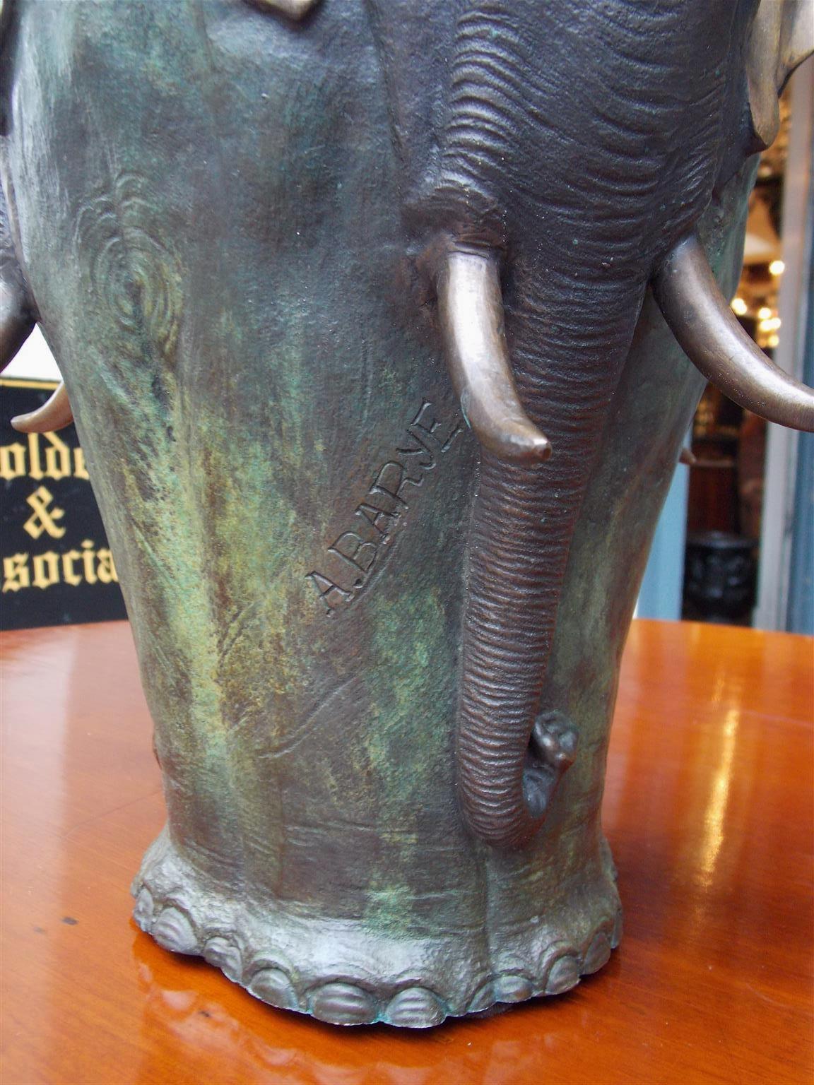 French Heavy Cast Figural Bronze Elephant Vase After Antoine Barye, Circa 1880 In Excellent Condition For Sale In Hollywood, SC