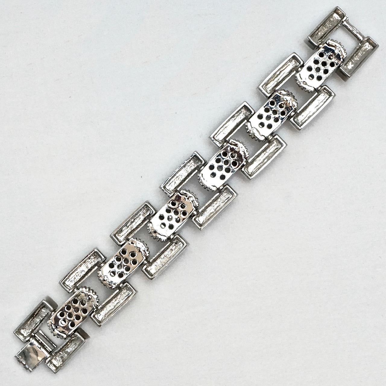 French Heavy Silver Tone Tank Style Link Bracelet with Dome Decoration For Sale 1