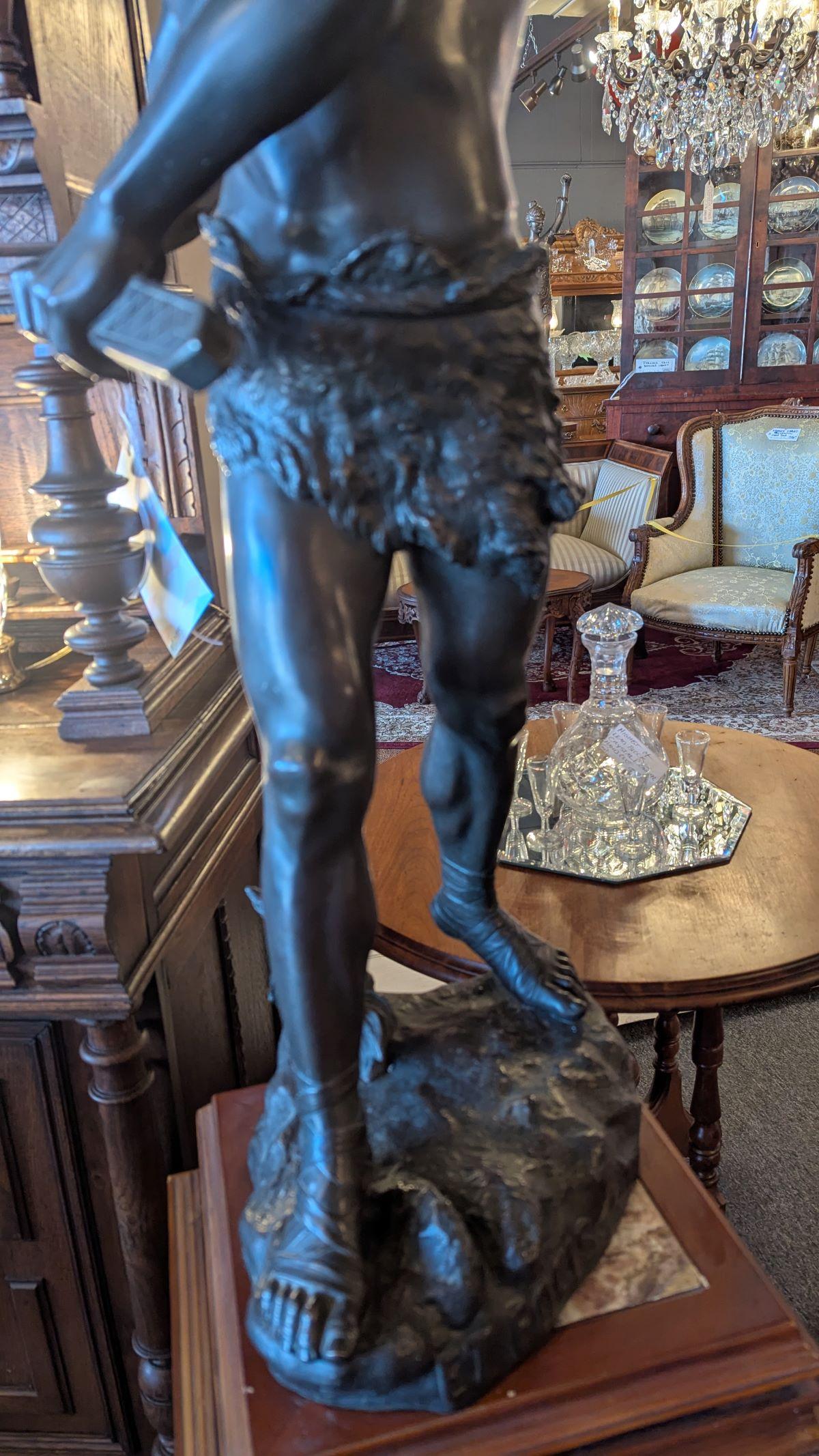 Estatua francesa de bronce de Henri Fugere en Bueno estado para la venta en Pueblo, CO