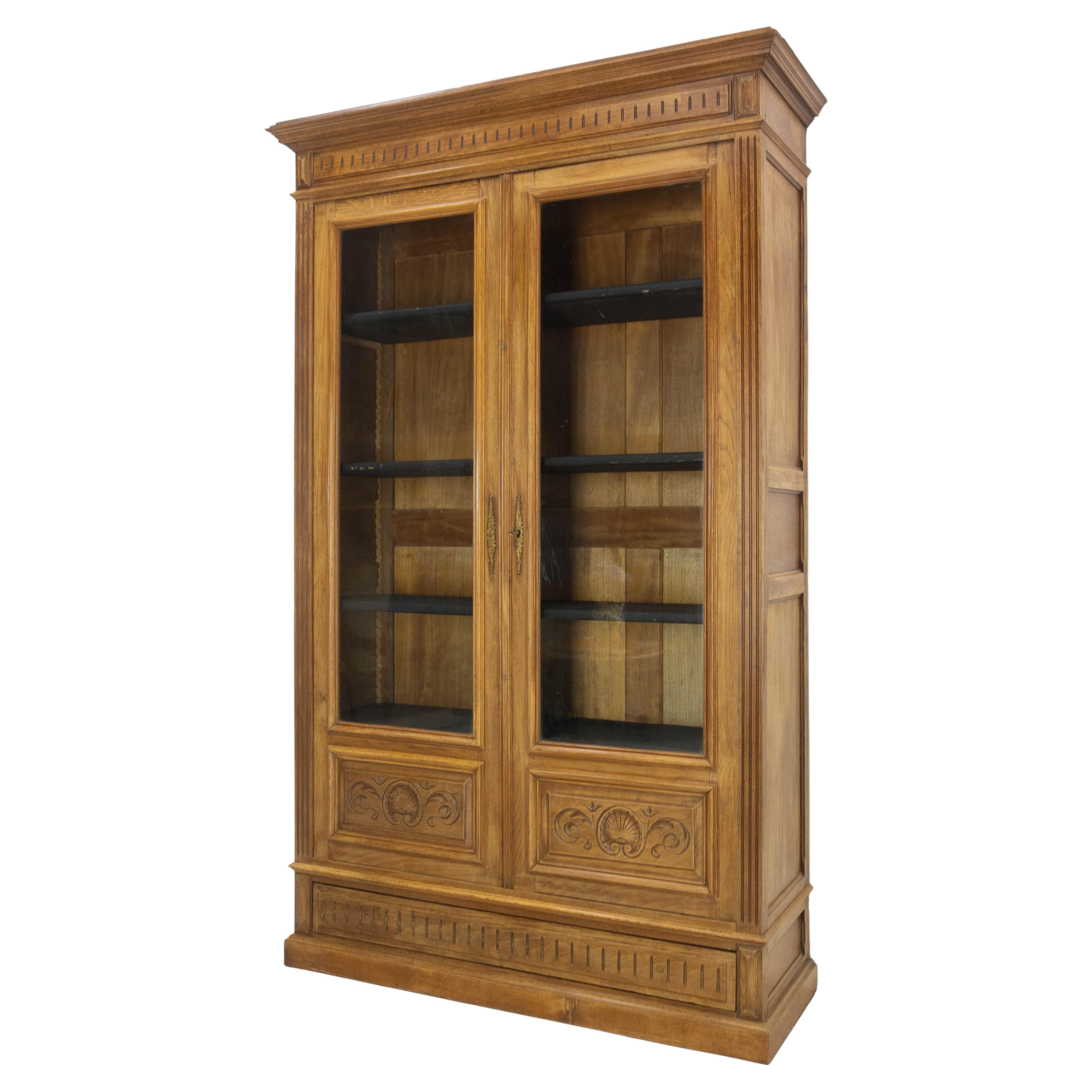 Vitrina librería francesa de roble estilo Henri II Segunda parte Siglo XIX