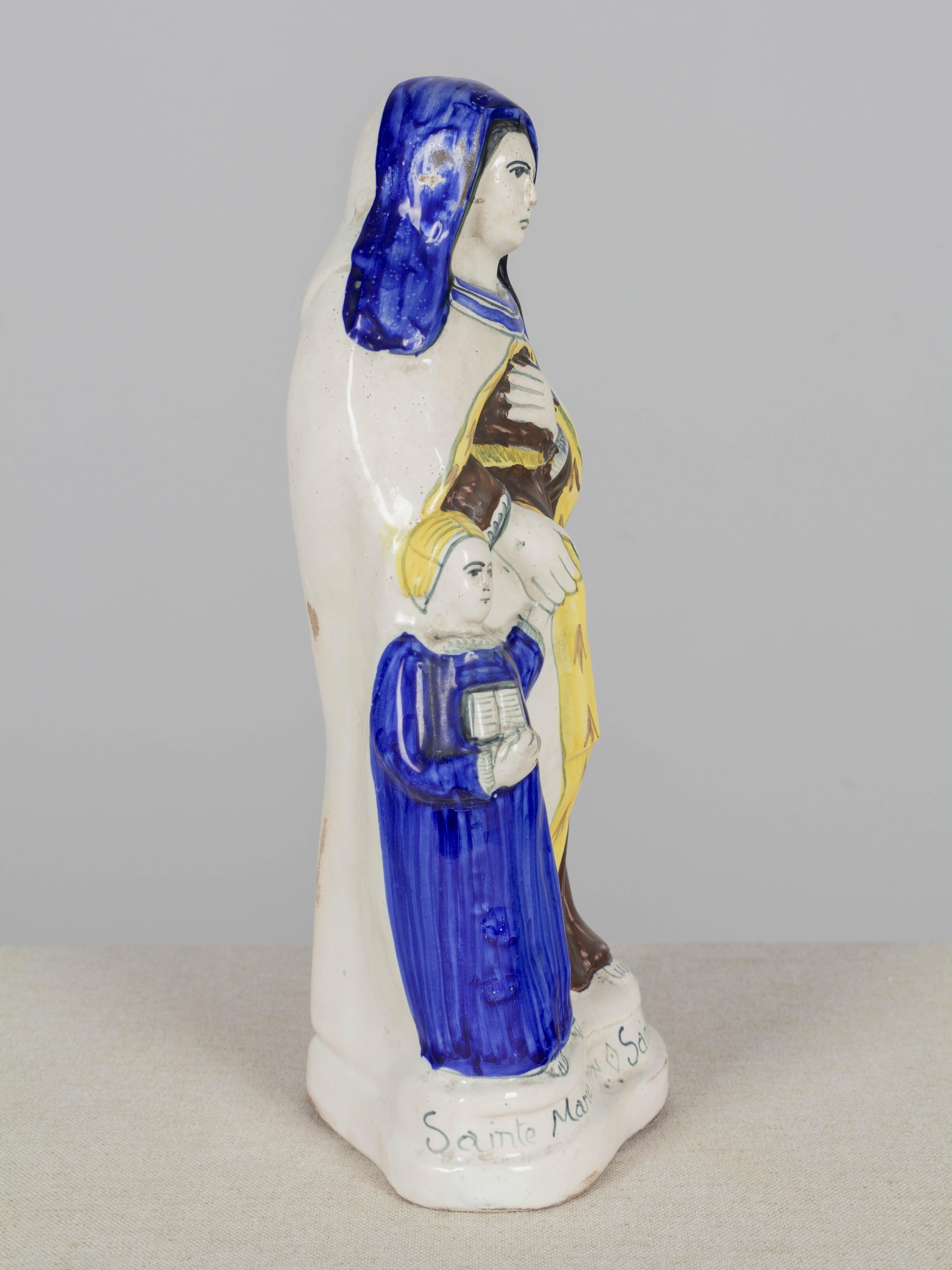 Estatua francesa de loza Henriot Quimper de la Virgen María y Santa Ana en Bueno estado para la venta en Winter Park, FL