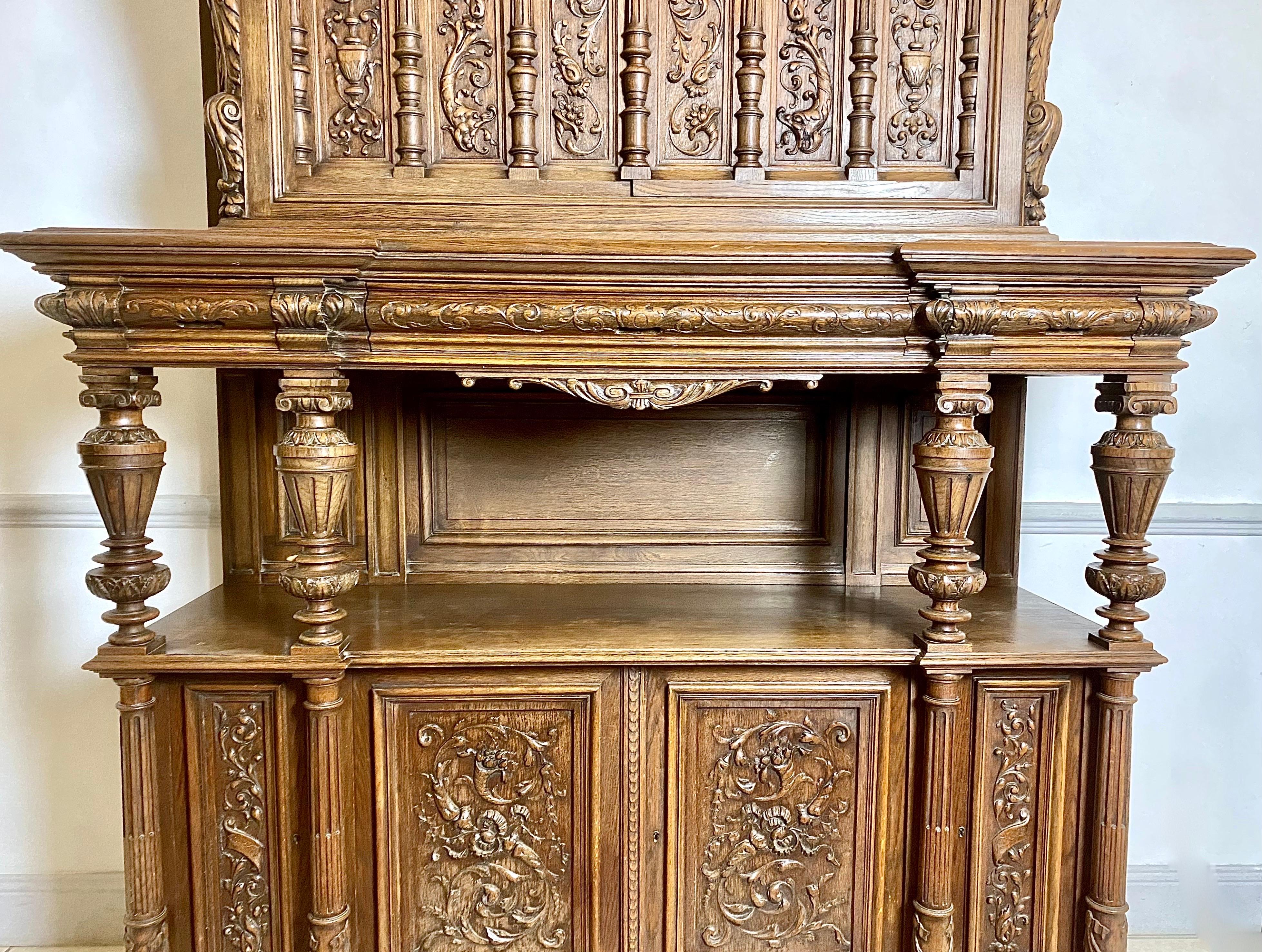 French Henry II Castle Dresser Sideboard credenza Buffet - Renaissance - 19th For Sale 12