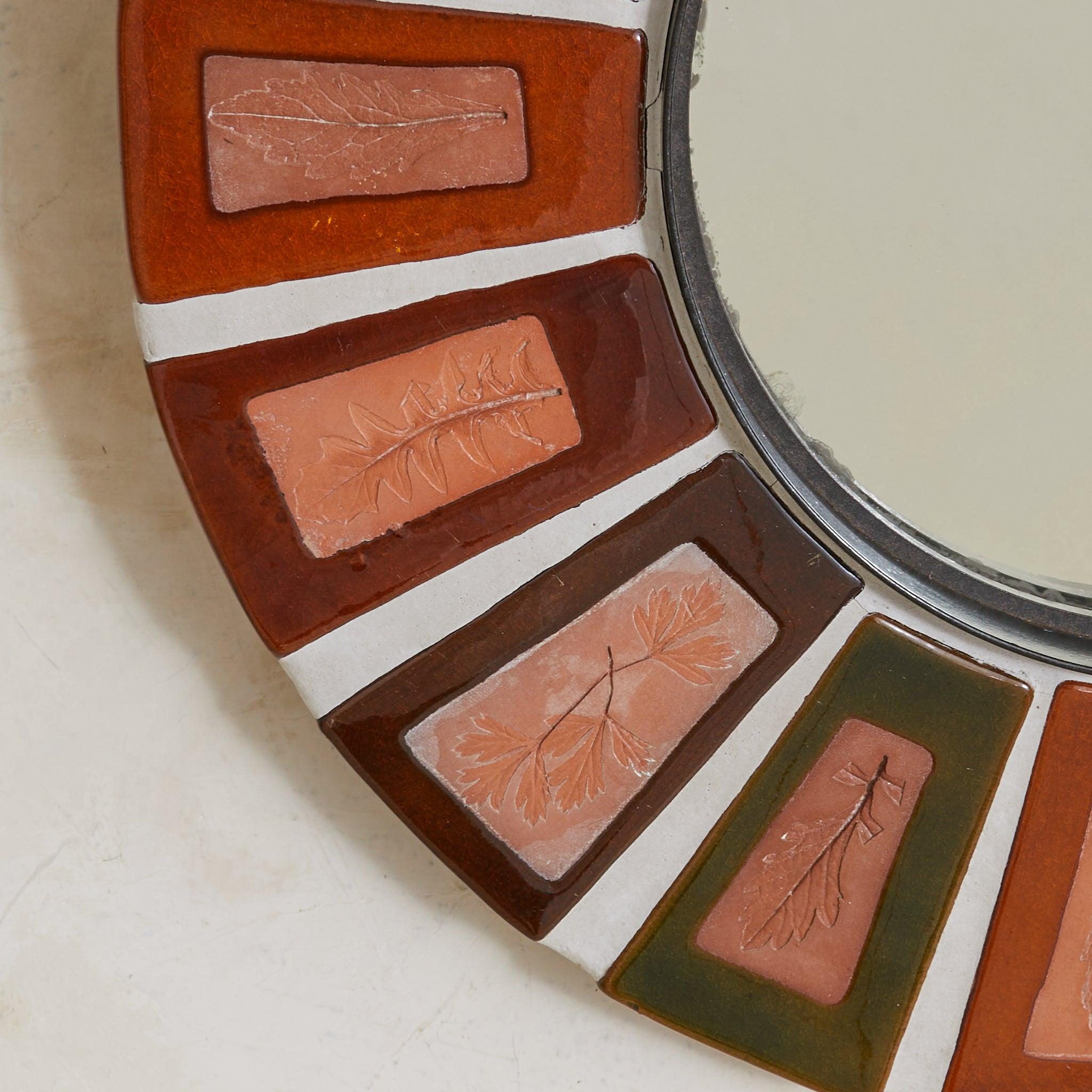 French ‘Herbier’ Ceramic Sunburst Wall Mirror by Roger Capron, 1970s en Bueno estado para la venta en Chicago, IL