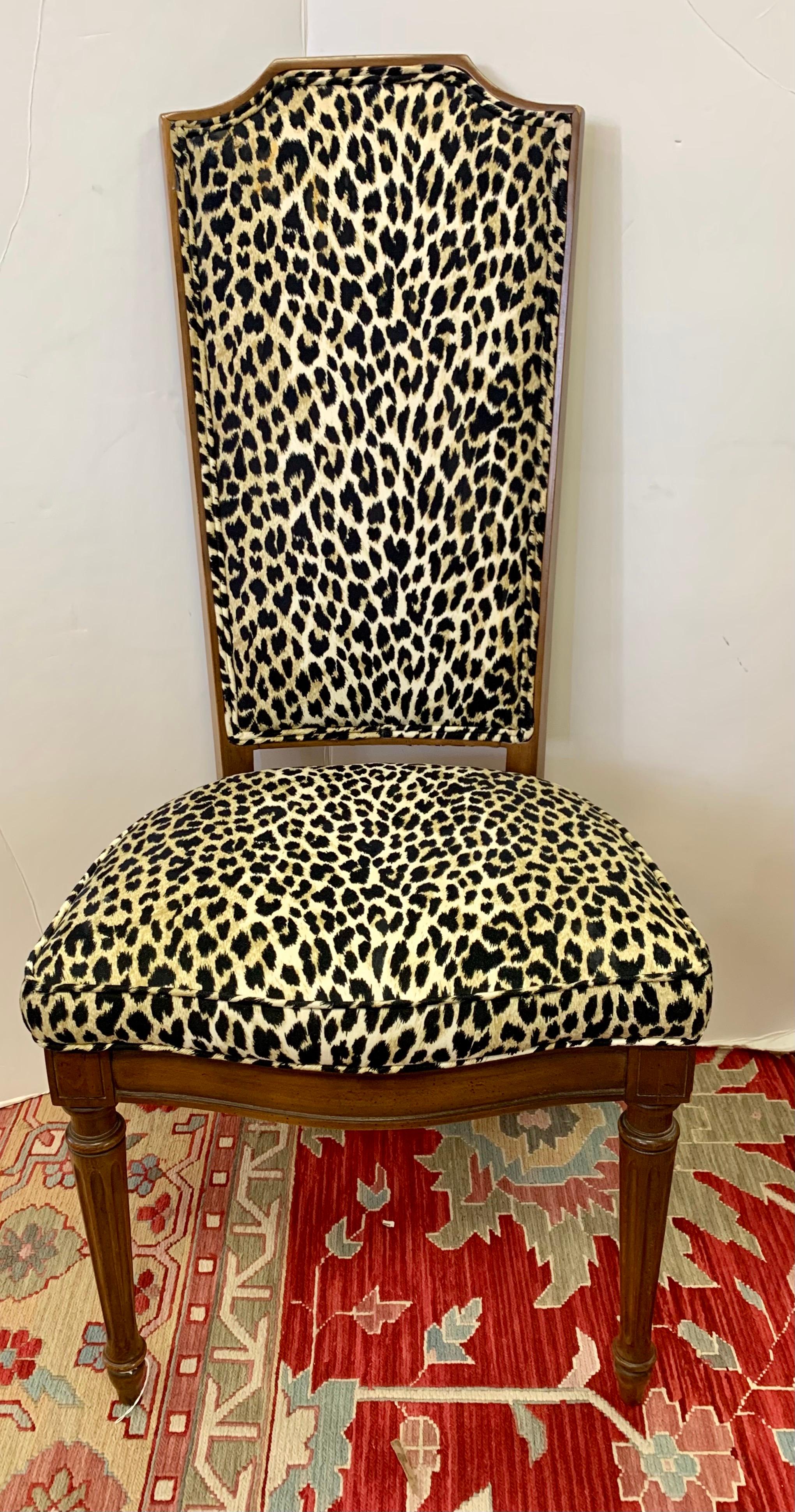 French High Back Leopard Print Ultra Suede Dining Chairs, Set of 8 In Good Condition In West Hartford, CT