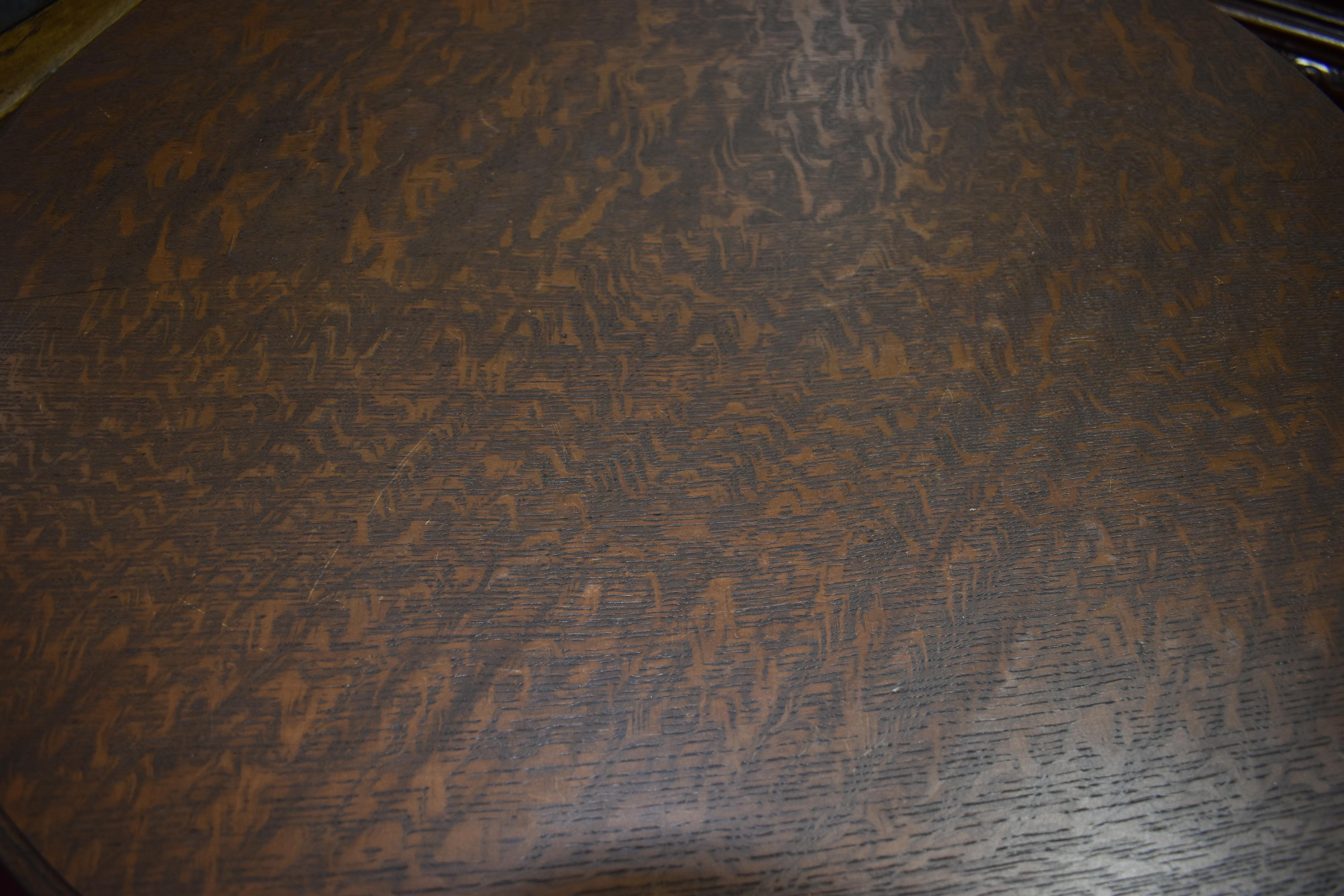 Chêne Table d'appoint ou d'appoint en Oak Oak, vers 1930 en vente