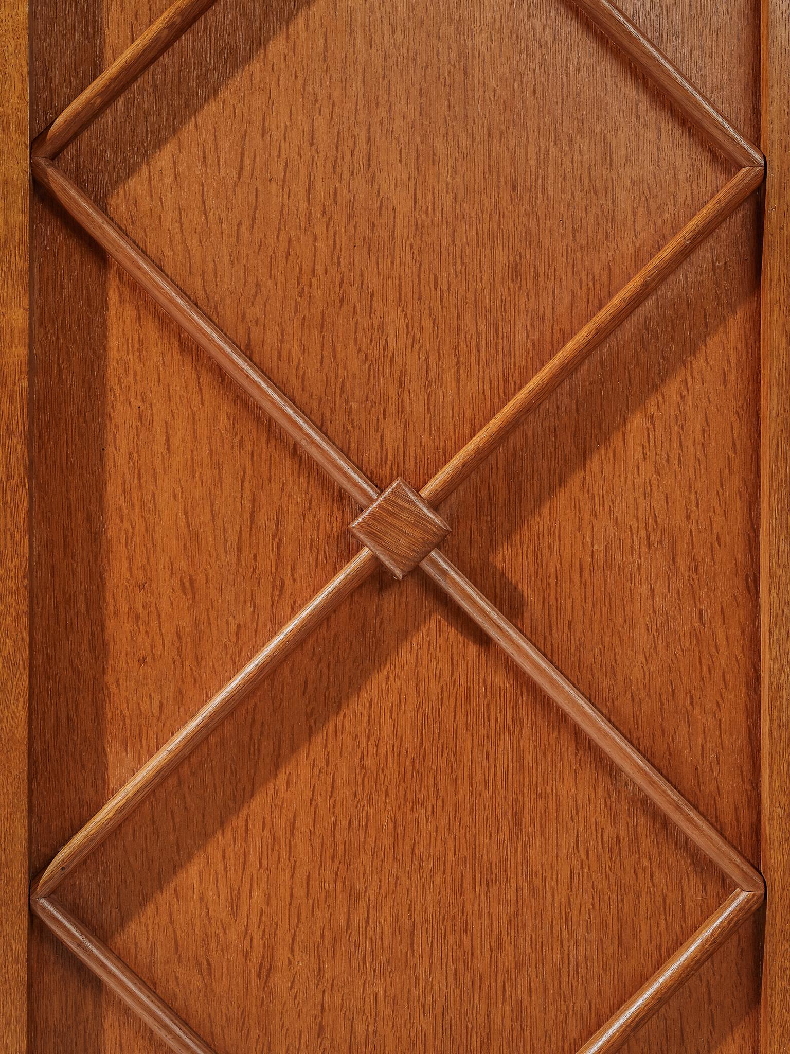 Tablero alto francés de roble, años 60 1
