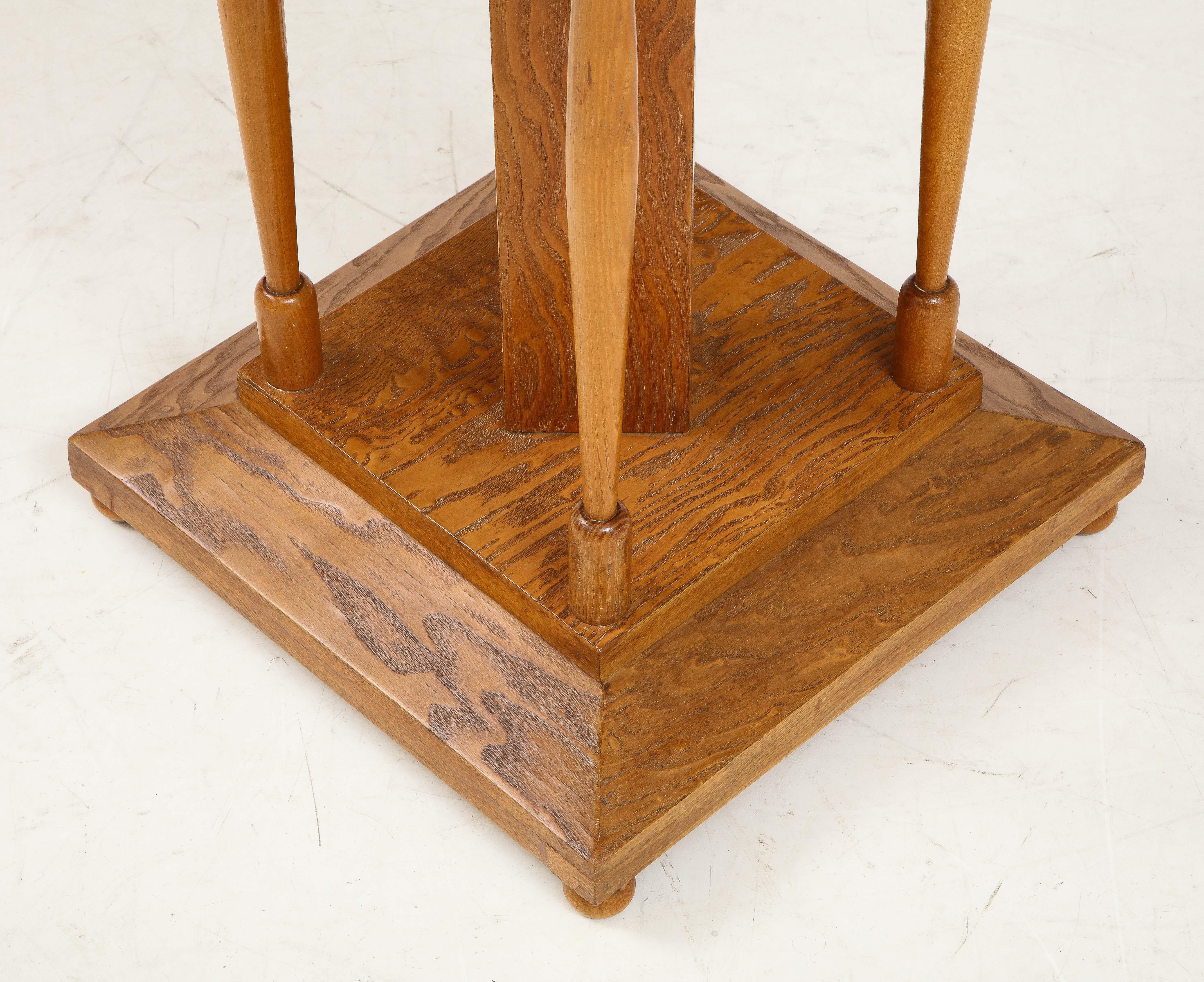 French Highly Figured Oak Pedestal Table, circa 1920s 3