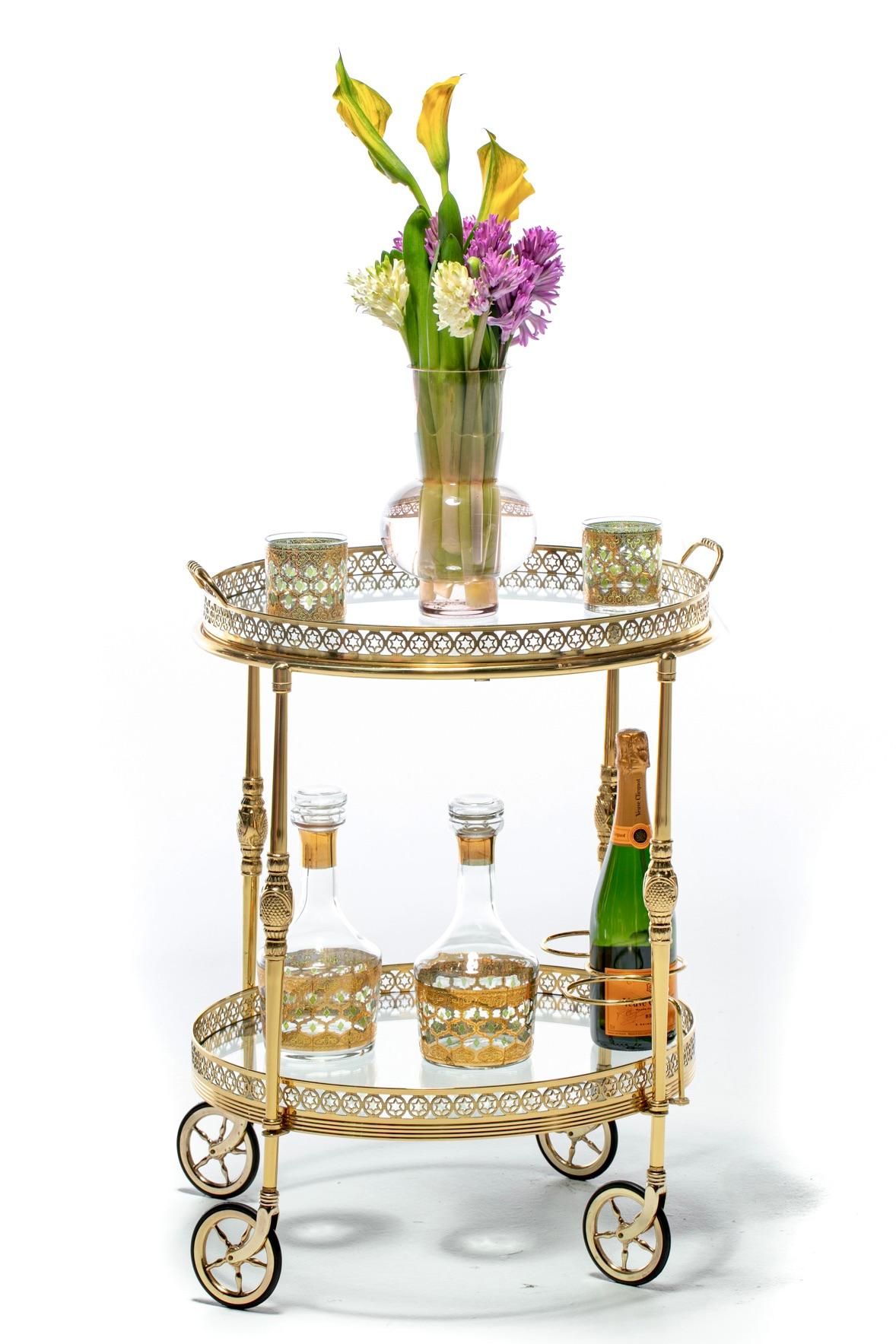 French Hollywood Regency Brass Bar Cart with Star Motif c. 1960s  In Good Condition For Sale In Saint Louis, MO