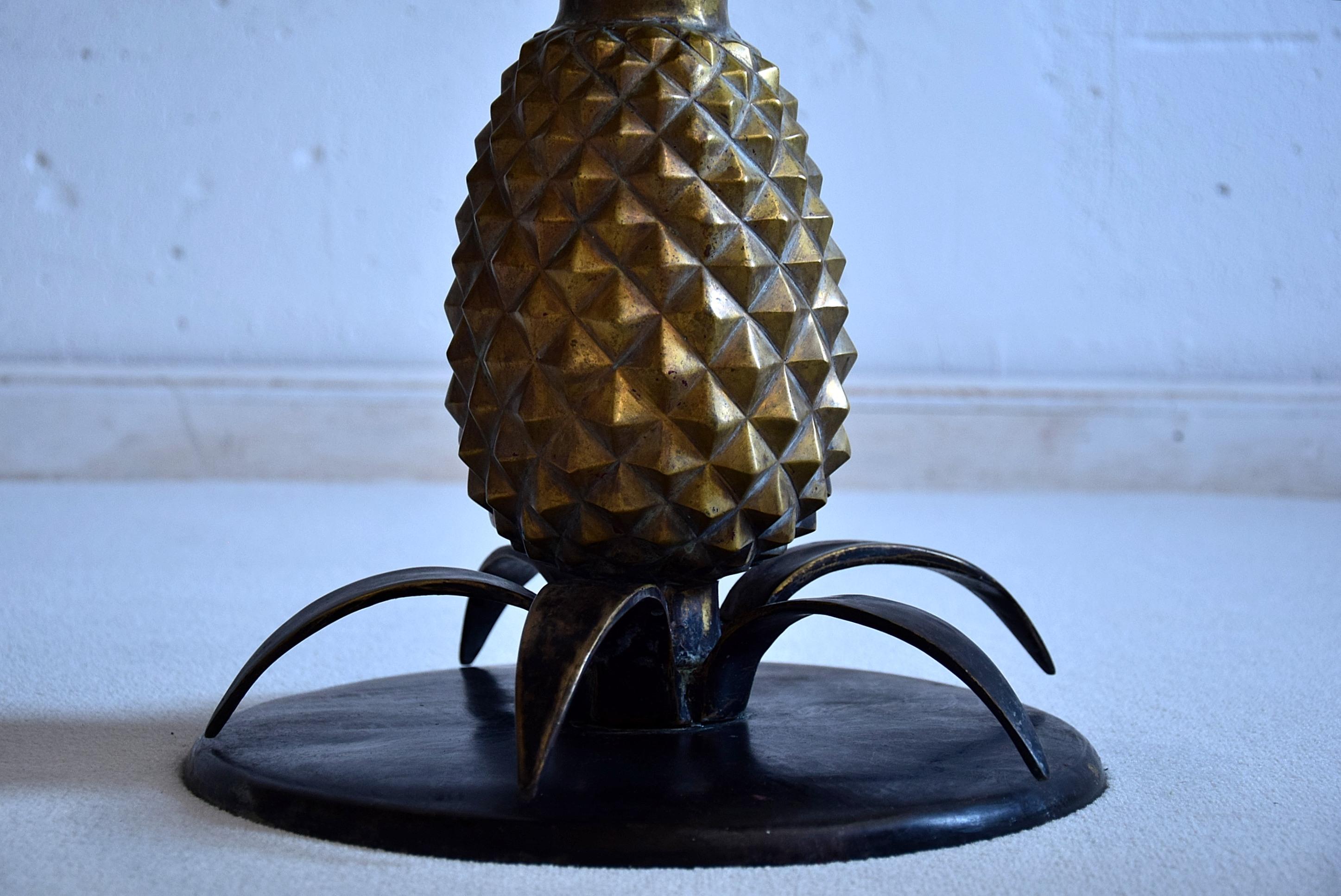 French Hollywood Regency Brass Pineapple Side Table In Good Condition In Weesp, NL