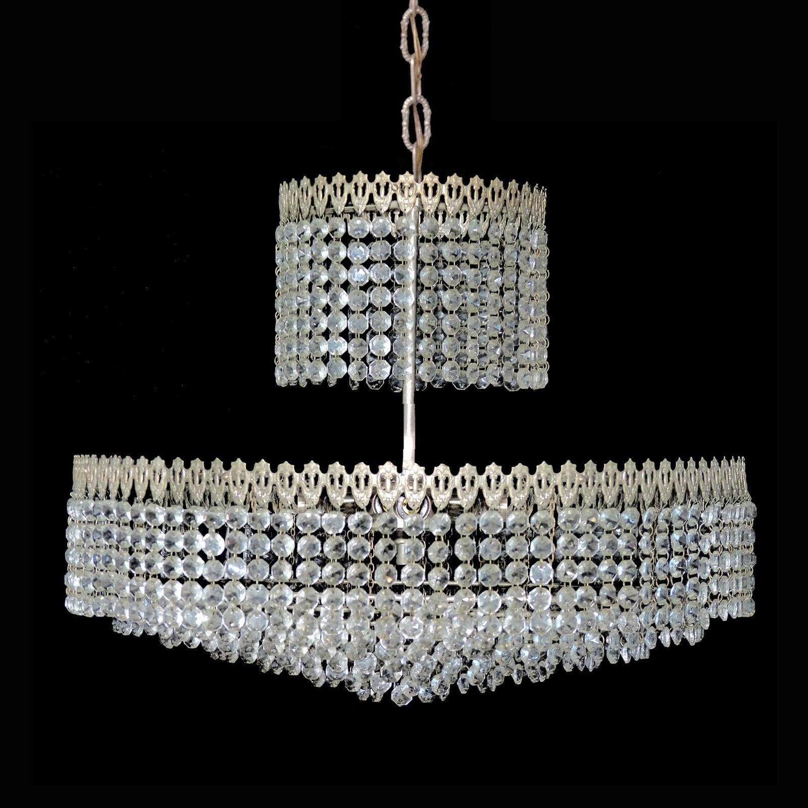 Perlé Lustre de mariage 8tiers Hollywood Regency en perles de cristal taillé en chrome en vente