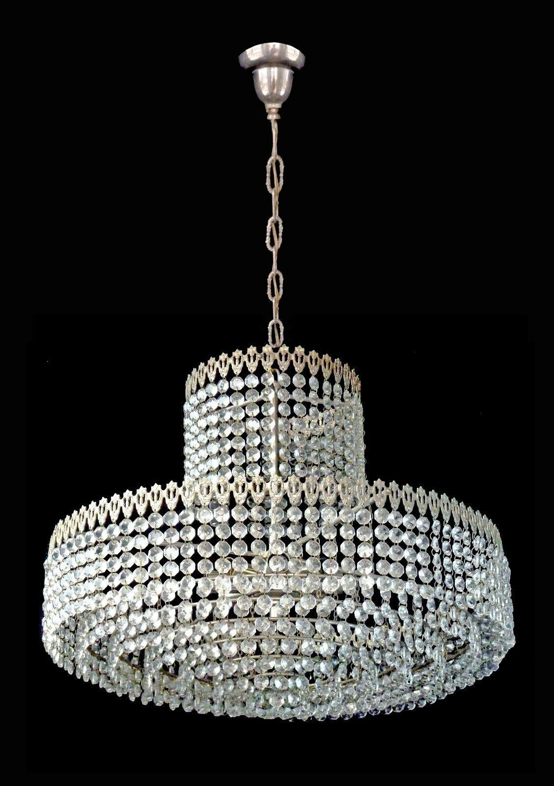 Laiton Lustre de mariage 8tiers Hollywood Regency en perles de cristal taillé en chrome en vente