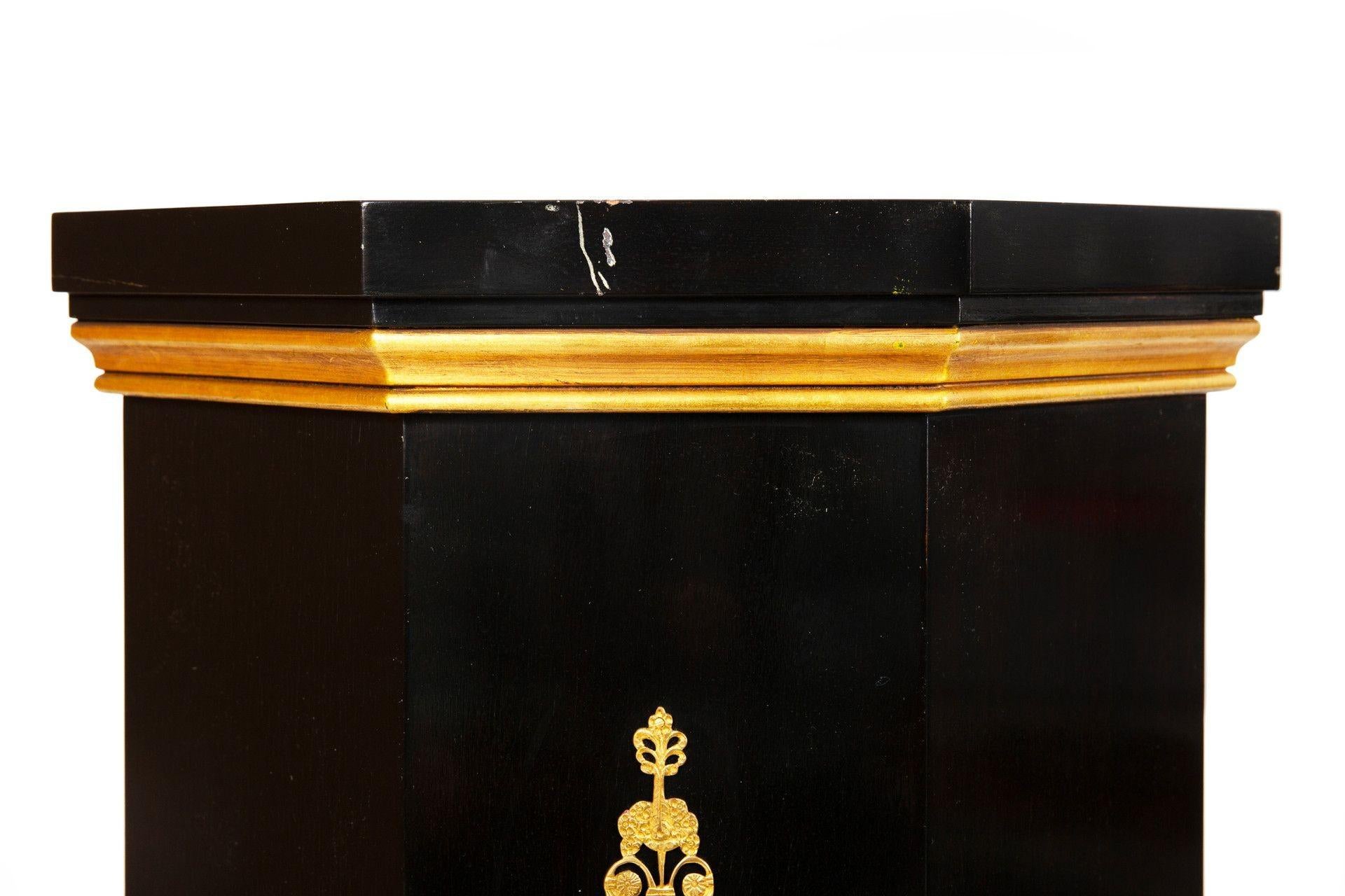 French Hollywood Regency Ebonized Pedestal Column, style of Maison Jansen For Sale 8