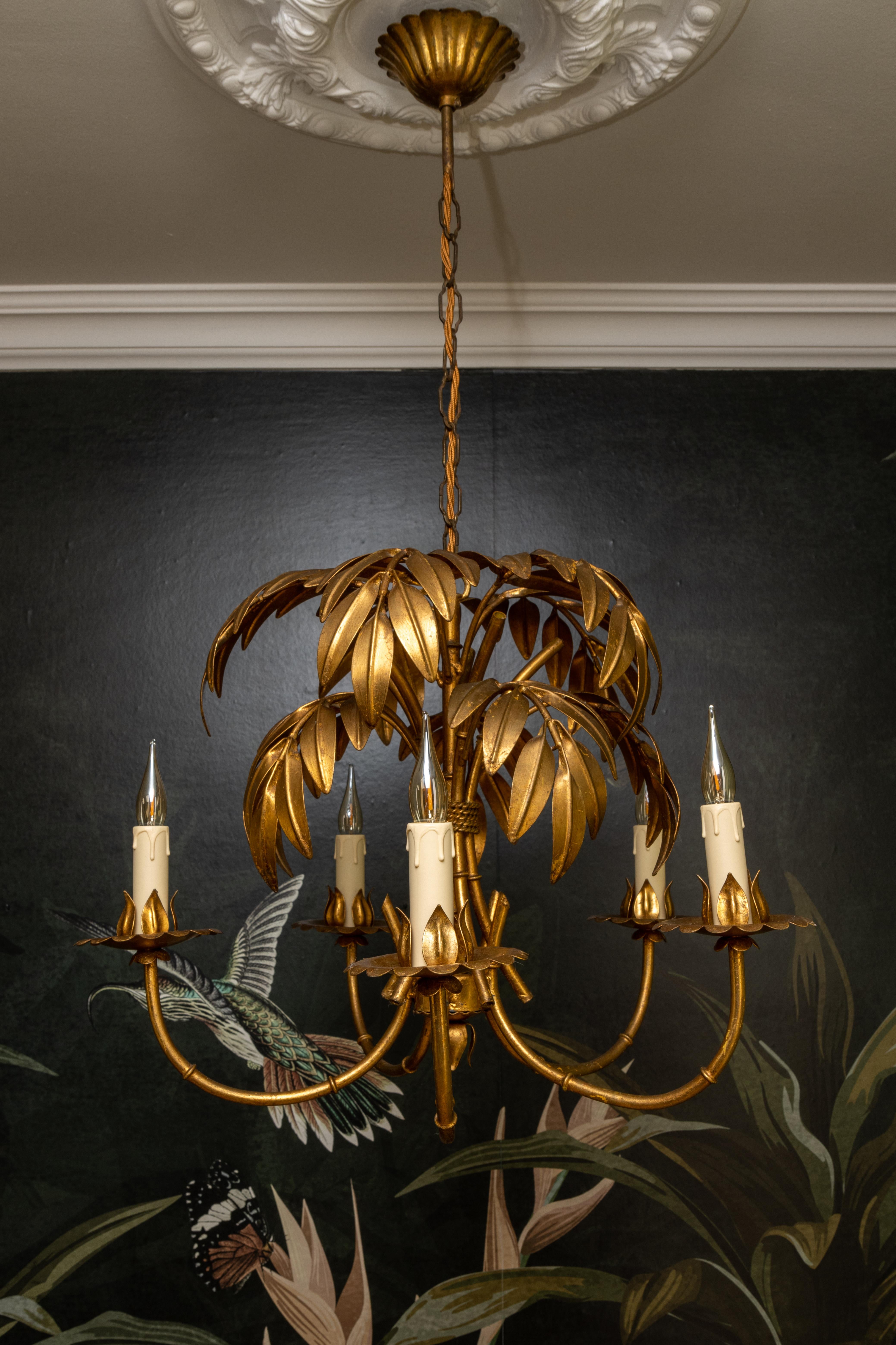 Mid-20th Century French Hollywood Regency Gilt Metal Bamboo Palm Five-Light Chandelier, ca. 1950s