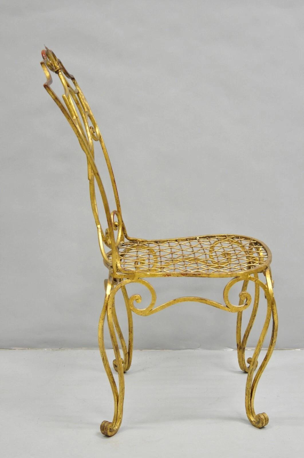Sedia da fianco francese Hollywood Regency in ferro dorato stile Jean-Charles Moreux in vendita 6