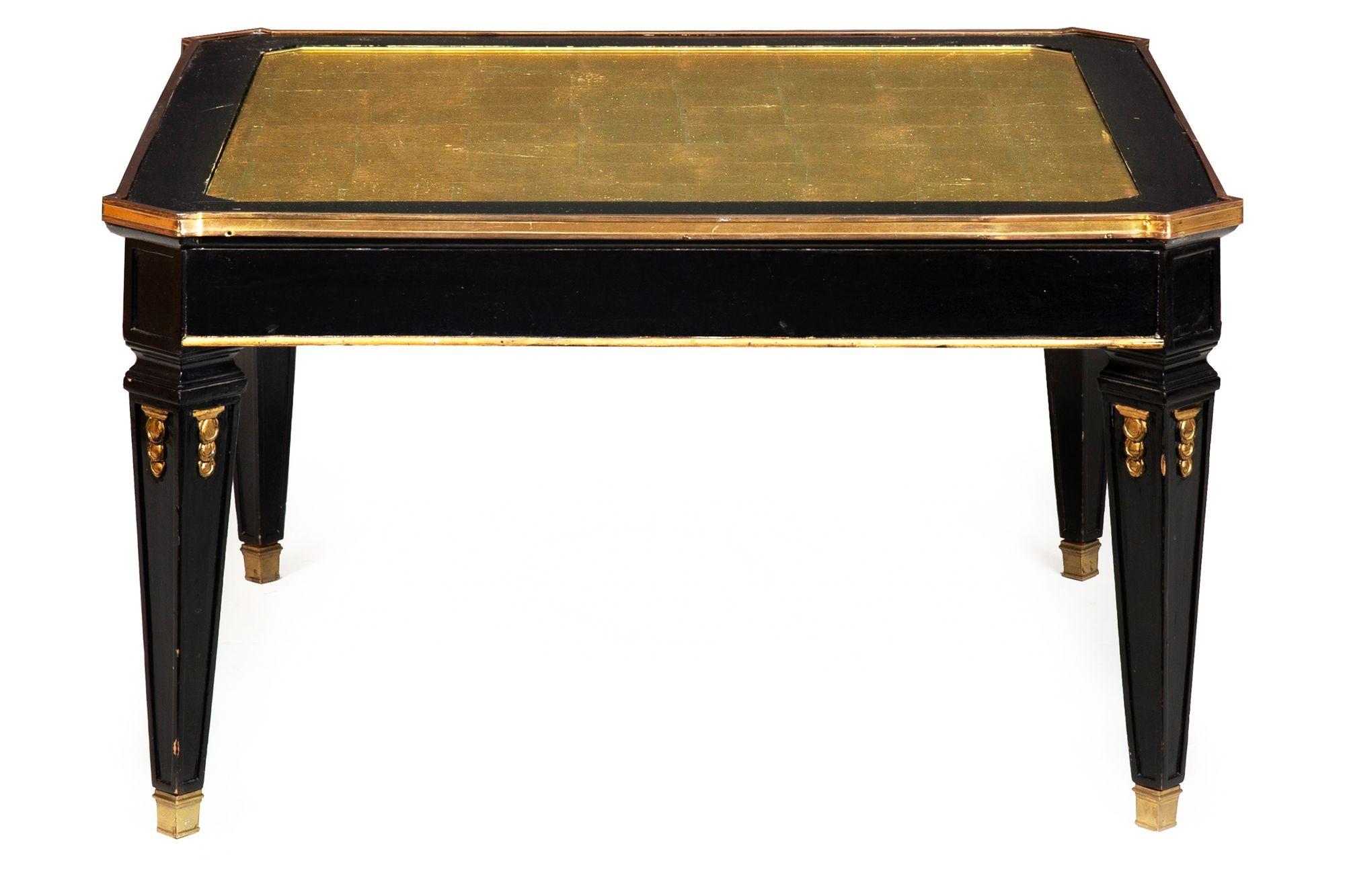 Européen Table basse de style régence hollywoodienne par Maison Jansen vers 1970 en vente